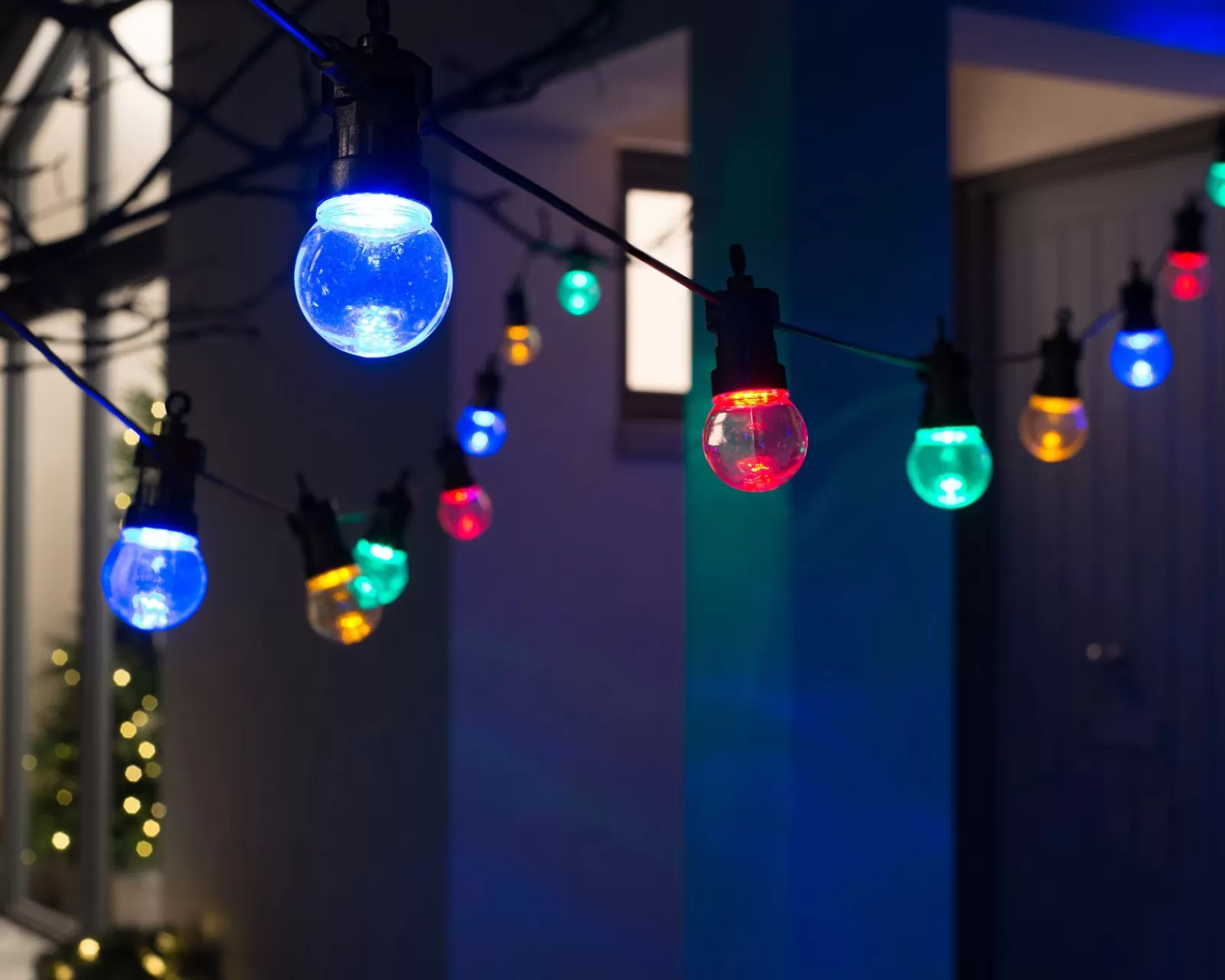 WeRChristmas Connectable Lights | Festoon Lights^20 LED Connectable Festoon Light String, Multi-Colour, 7.7 M