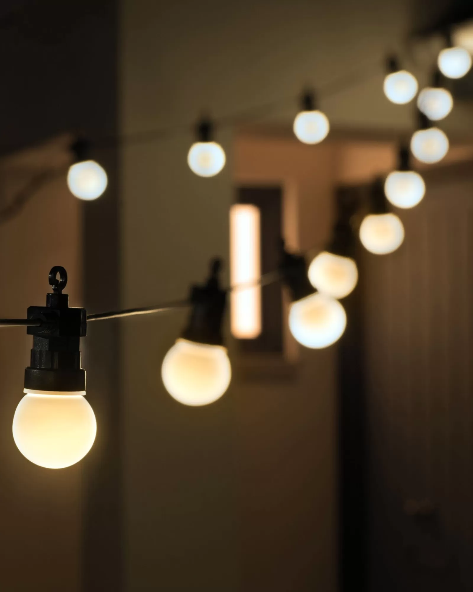 WeRChristmas Festoon Lights | Connectable Lights^20 LED Connectable Matt Festoon Light String, Warm White, 7.7 M