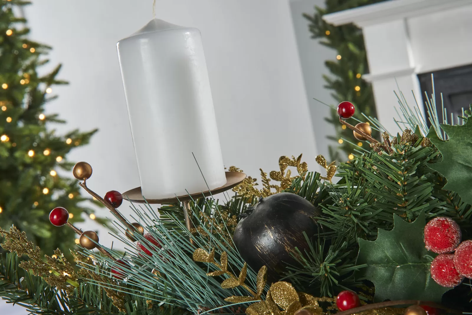 WeRChristmas Table Decorations | Candle Holder Garlands^3 Pillar Decorated Garland Candle Holder, 76 Cm