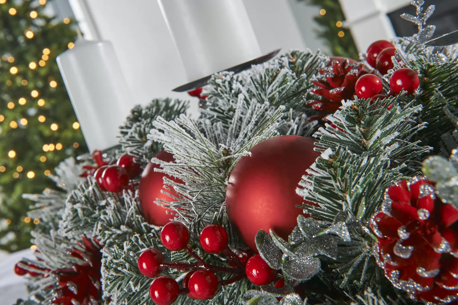 WeRChristmas Table Decorations | Decorated Garlands^3 Pillar Decorated Garland Candle Holder, Frosted, 76 Cm
