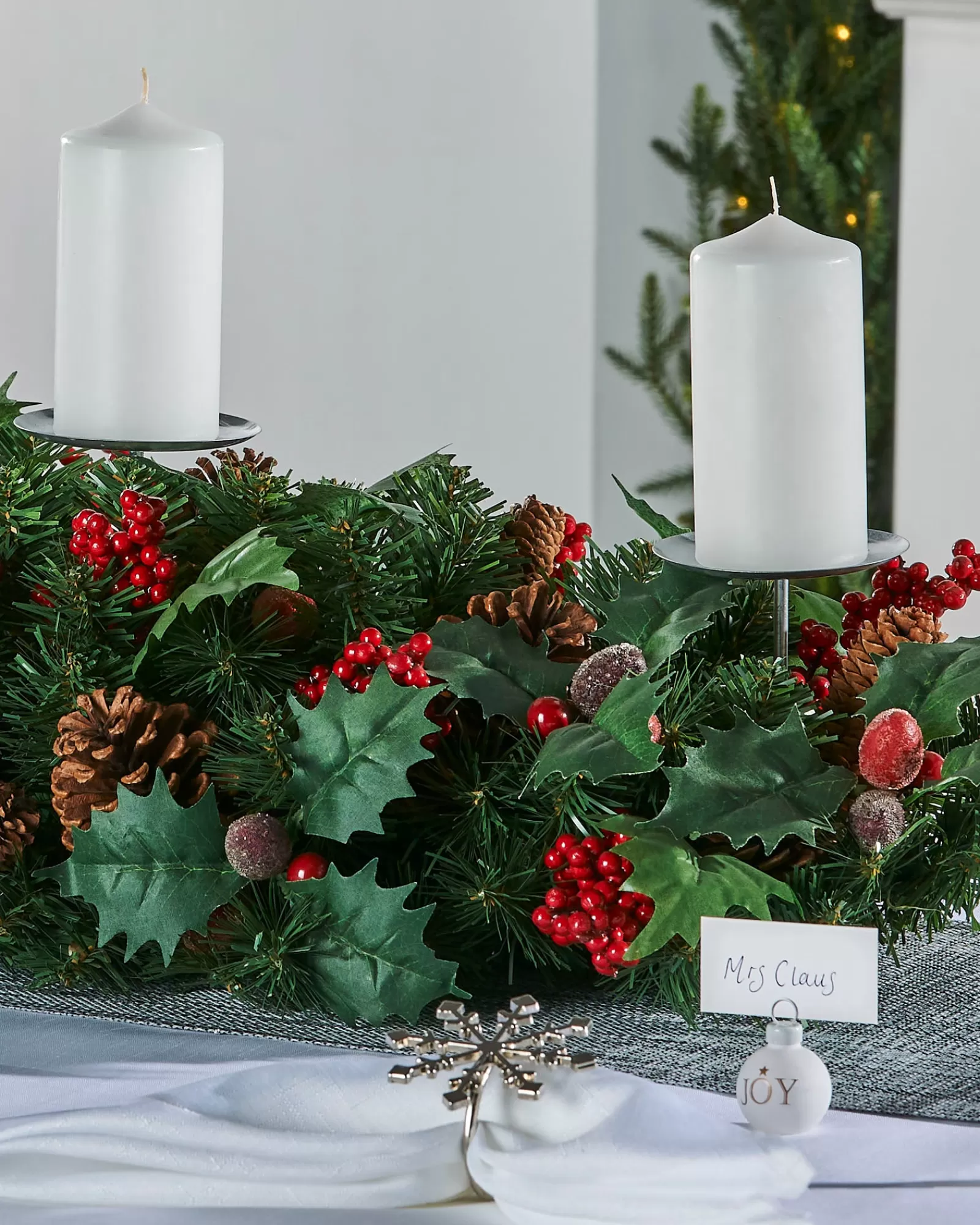 WeRChristmas Table Decorations | Candle Holder Garlands^3 Pillar Decorated Garland Candle Holder, Red, 76 Cm