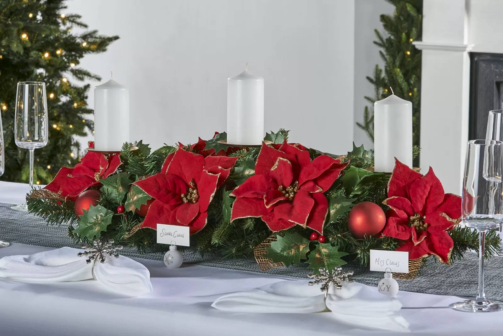 WeRChristmas Table Decorations | Candle Holder Garlands^3 Pillar Decorated Garland Candle Holder, Red, 76 Cm