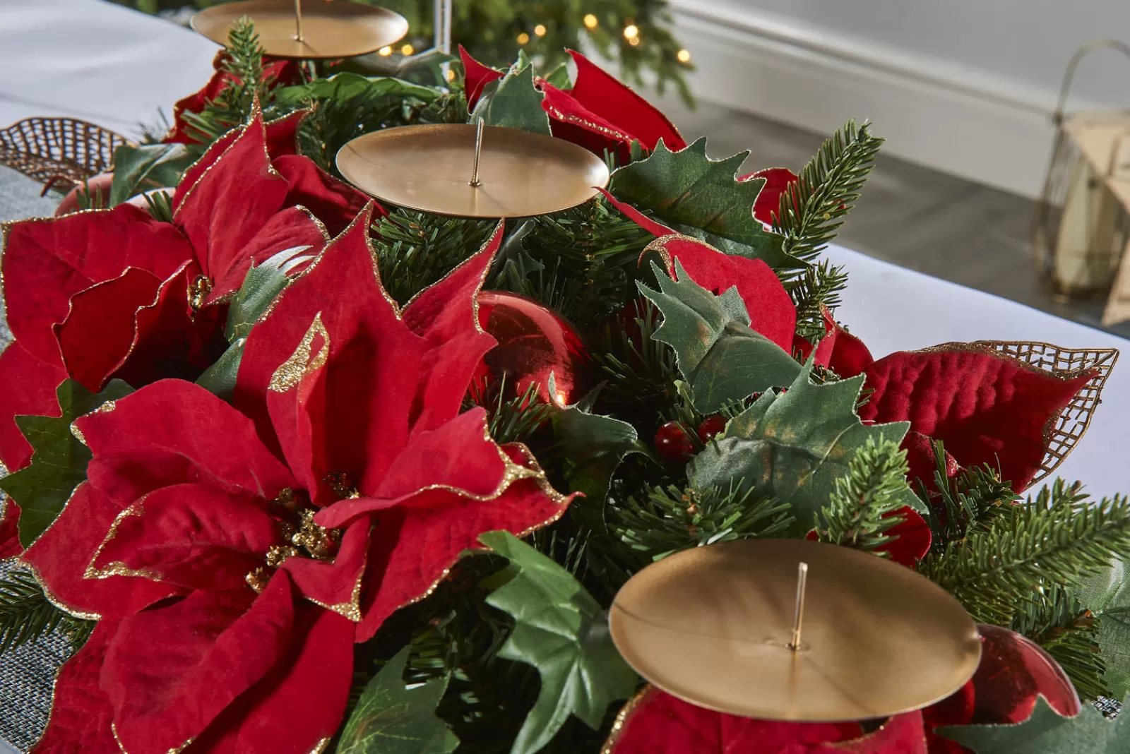 WeRChristmas Table Decorations | Candle Holder Garlands^3 Pillar Decorated Garland Candle Holder, Red, 76 Cm