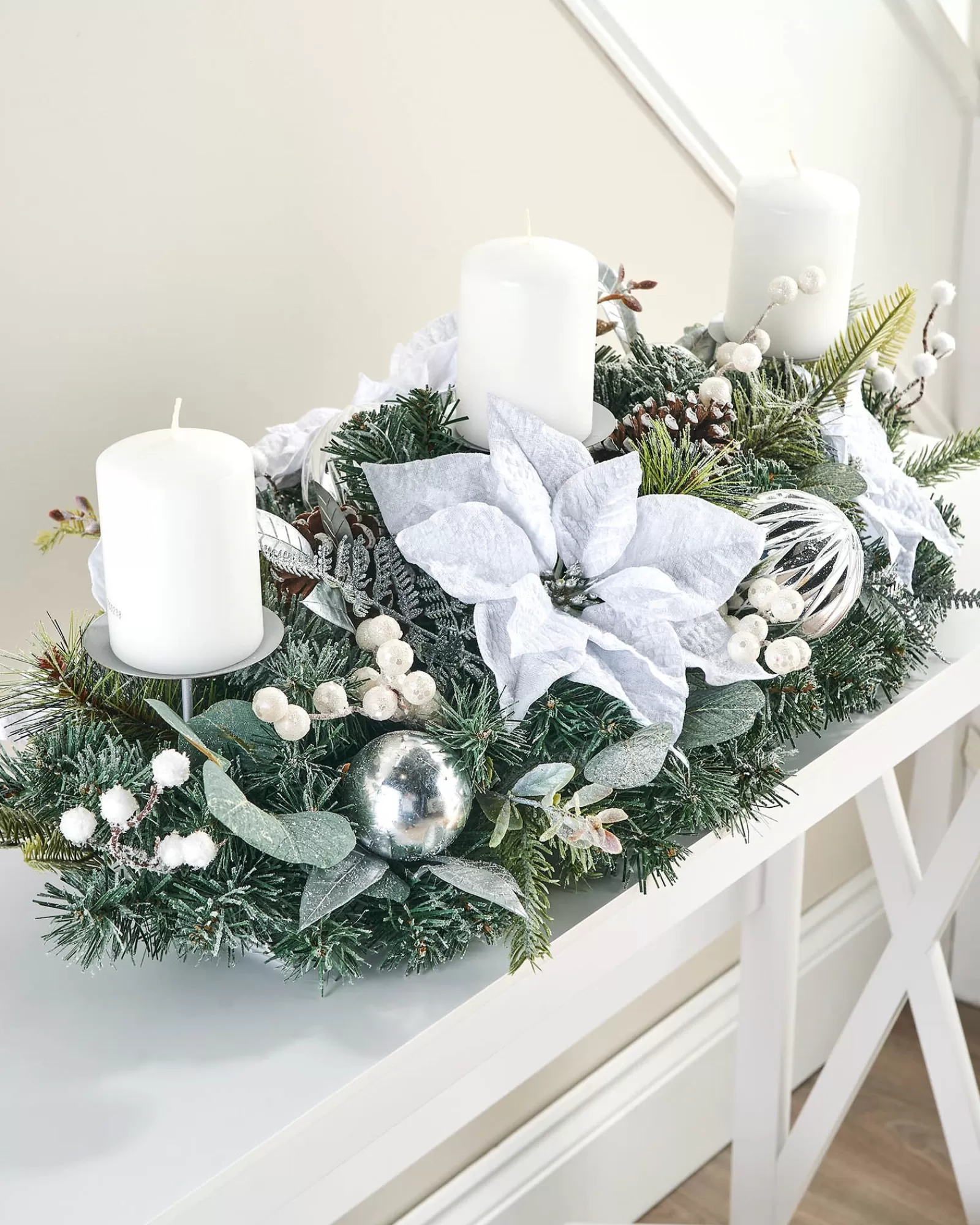WeRChristmas Table Decorations | Candle Holder Garlands^3 Pillar Decorated Garland Candle Holder, White/Silver, 76 Cm