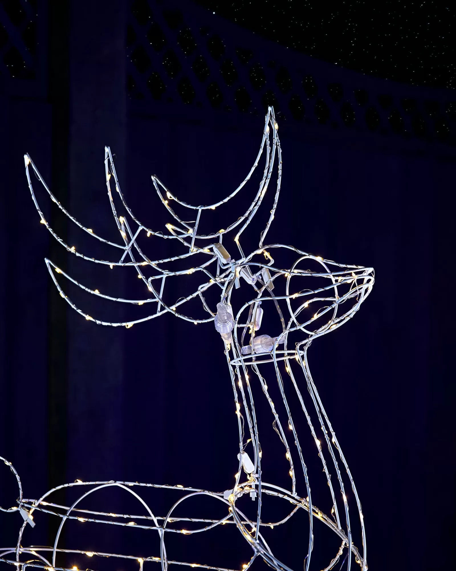 WeRChristmas Outdoor Lighted Reindeer^3D Standing Reindeer Silhouette, 110 Cm