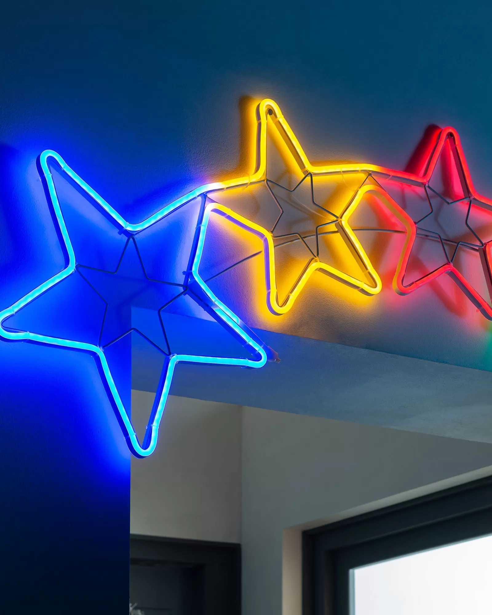 WeRChristmas Festive Star, Snowflake & Sign Lights^5 Star Rope Light Silhouette, 190 Cm