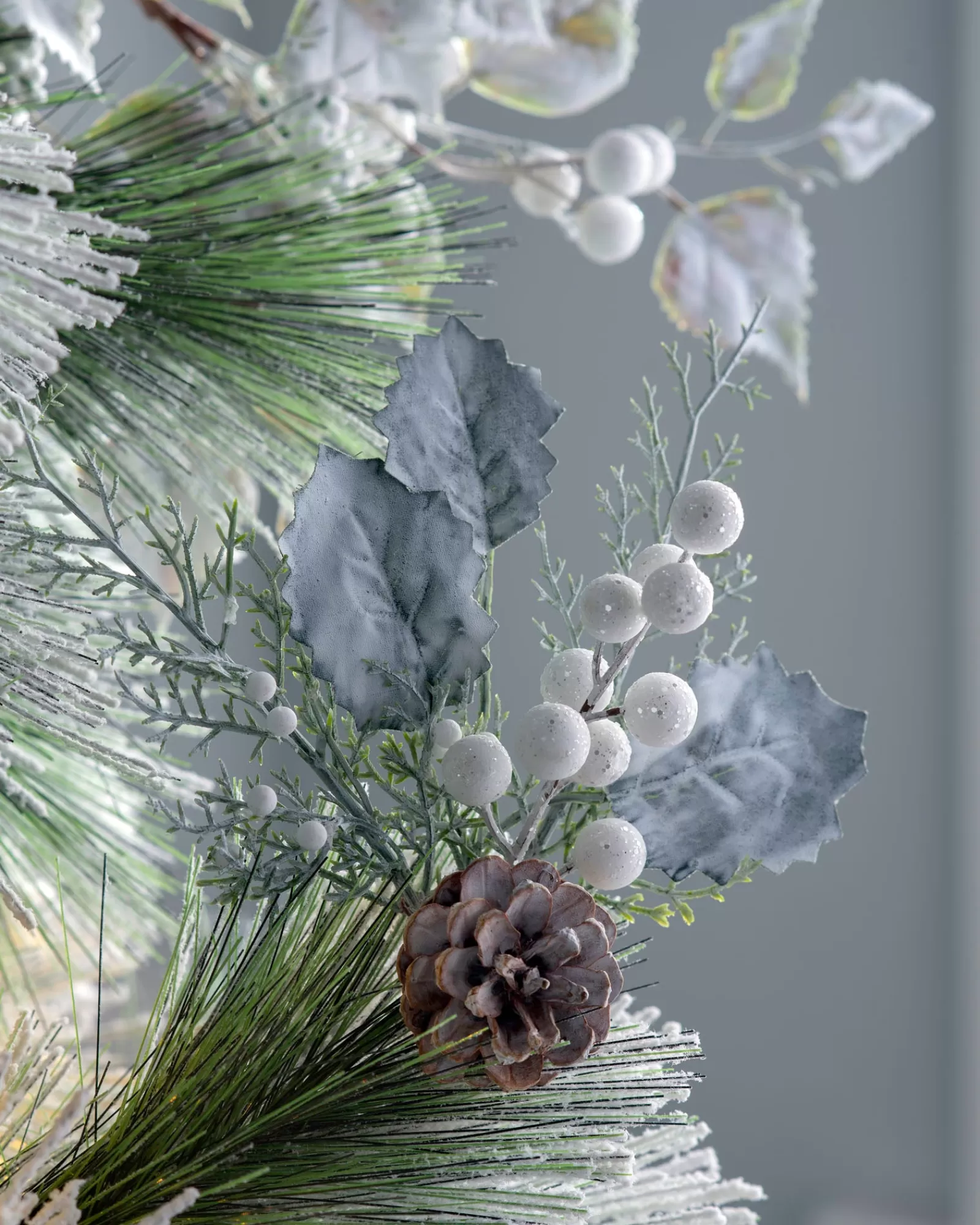 WeRChristmas Flowers & Foliage | Flowers & Foliage^Artificial Frosted Berries And Pinecones Pick, 20 Cm