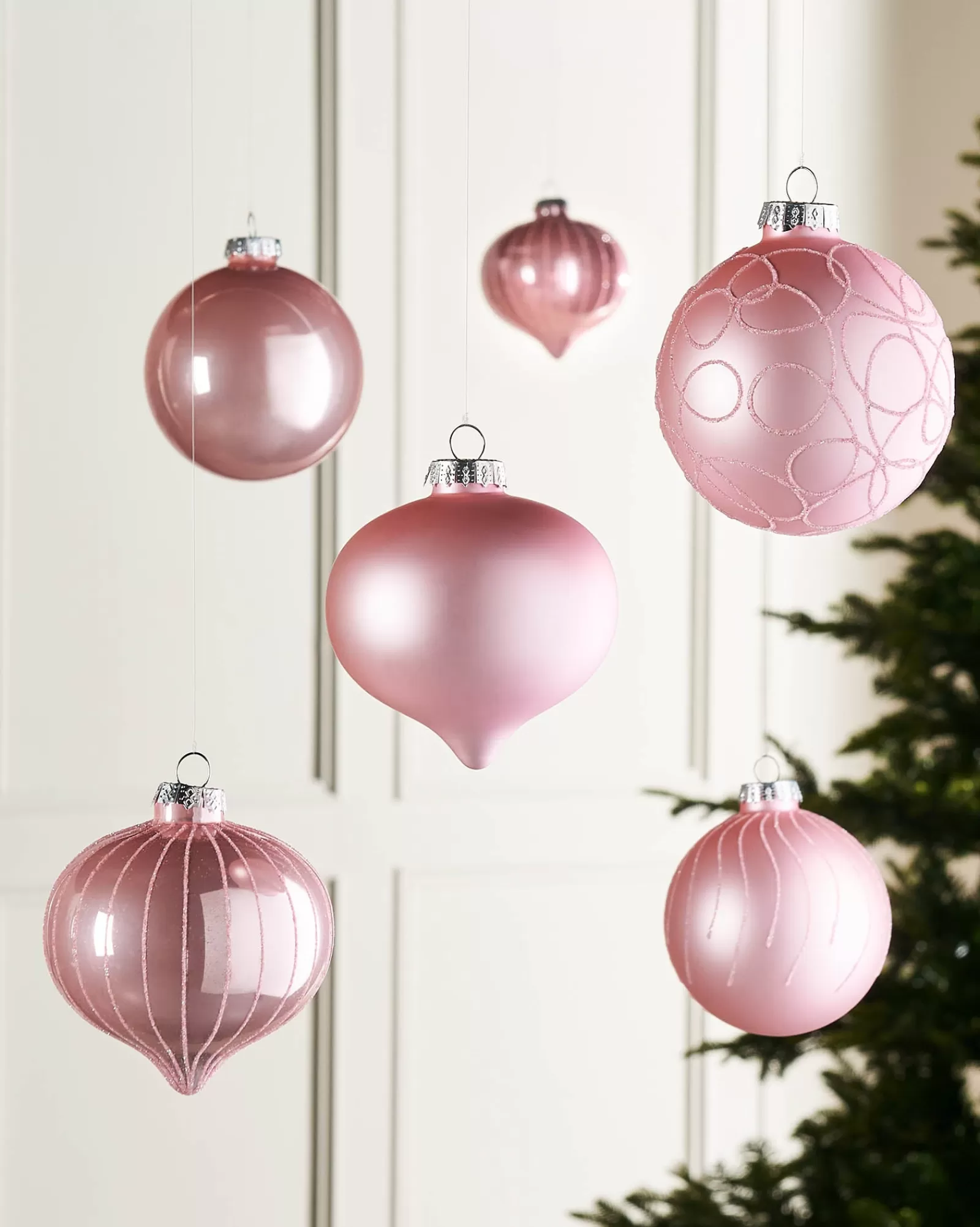 WeRChristmas Glass Baubles^Baby Pink Glass Baubles, 6 Pack, 10 Cm