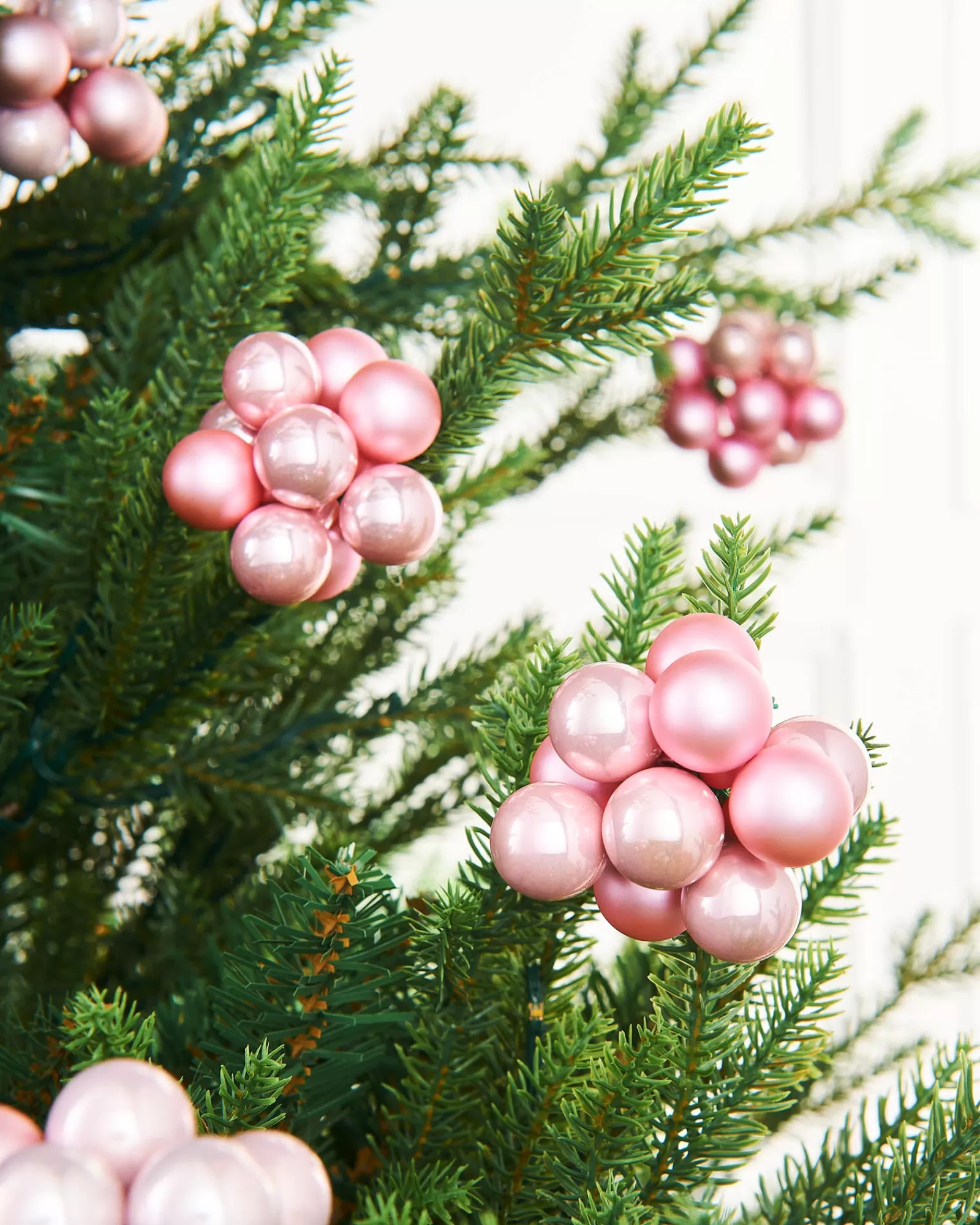 WeRChristmas Glass Baubles^Baby Pink Glass Berry Cluster Baubles, 10 Pack