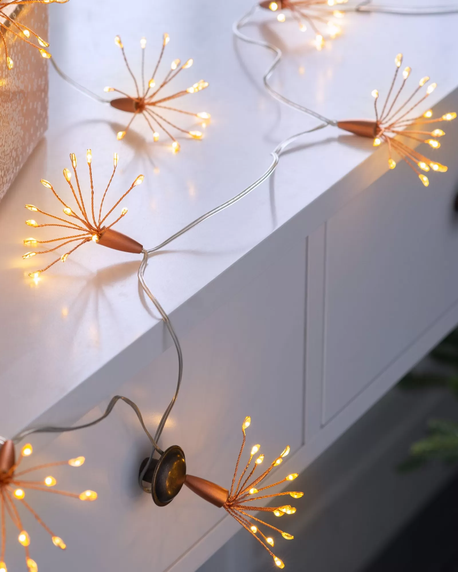 WeRChristmas Fairy Lights^Battery Operated Firework Copper Wire Light String, 2 M