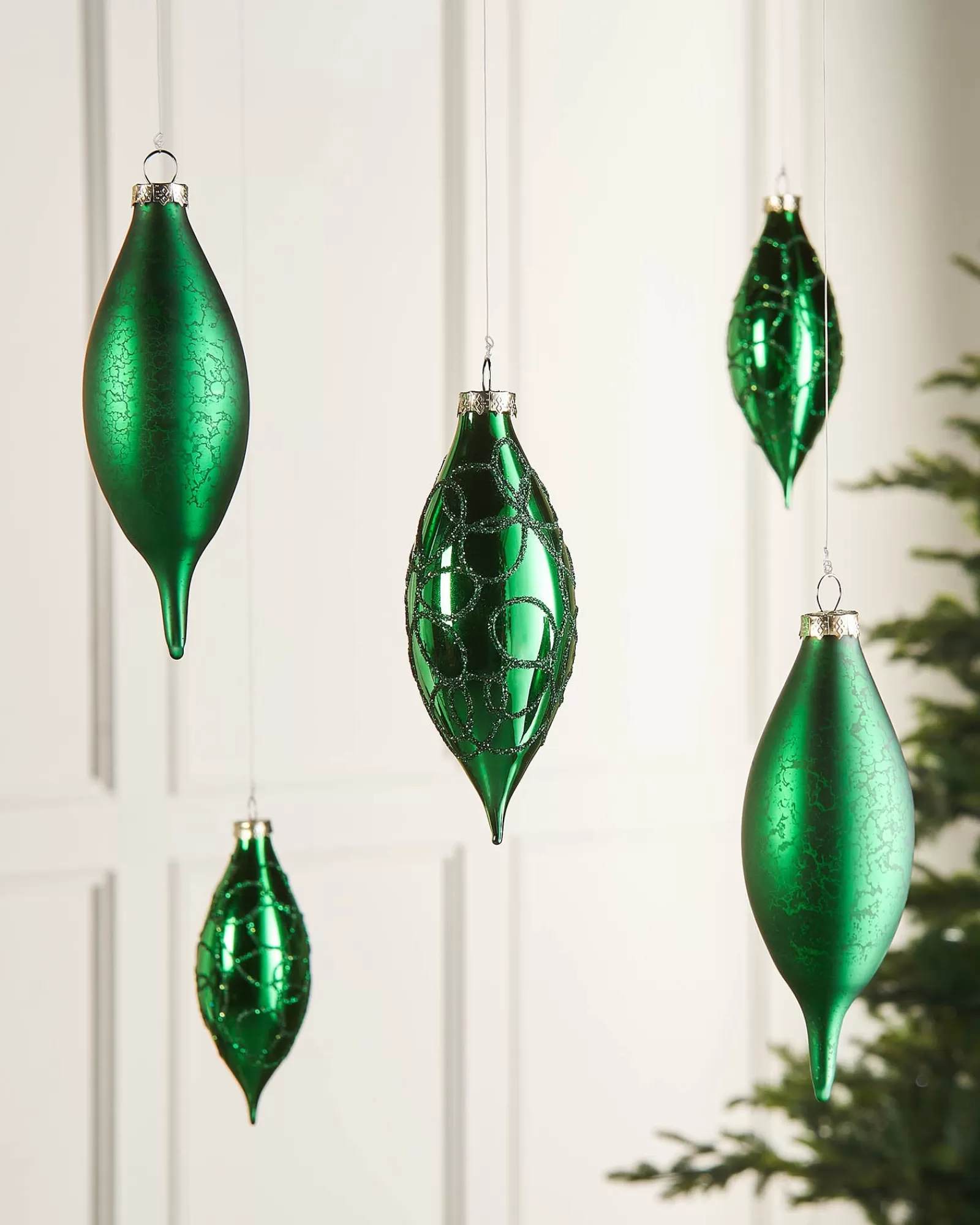 WeRChristmas Glass Baubles^Christmas Green Glass Baubles, 5 Pack, 15 Cm