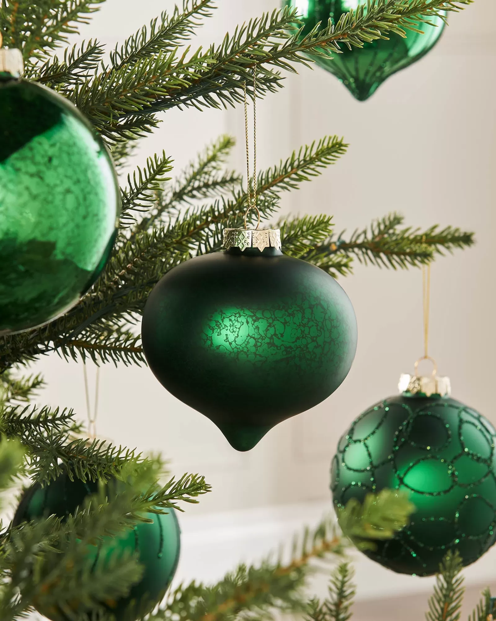 WeRChristmas Glass Baubles^Christmas Green Glass Baubles, 6 Pack, 10 Cm