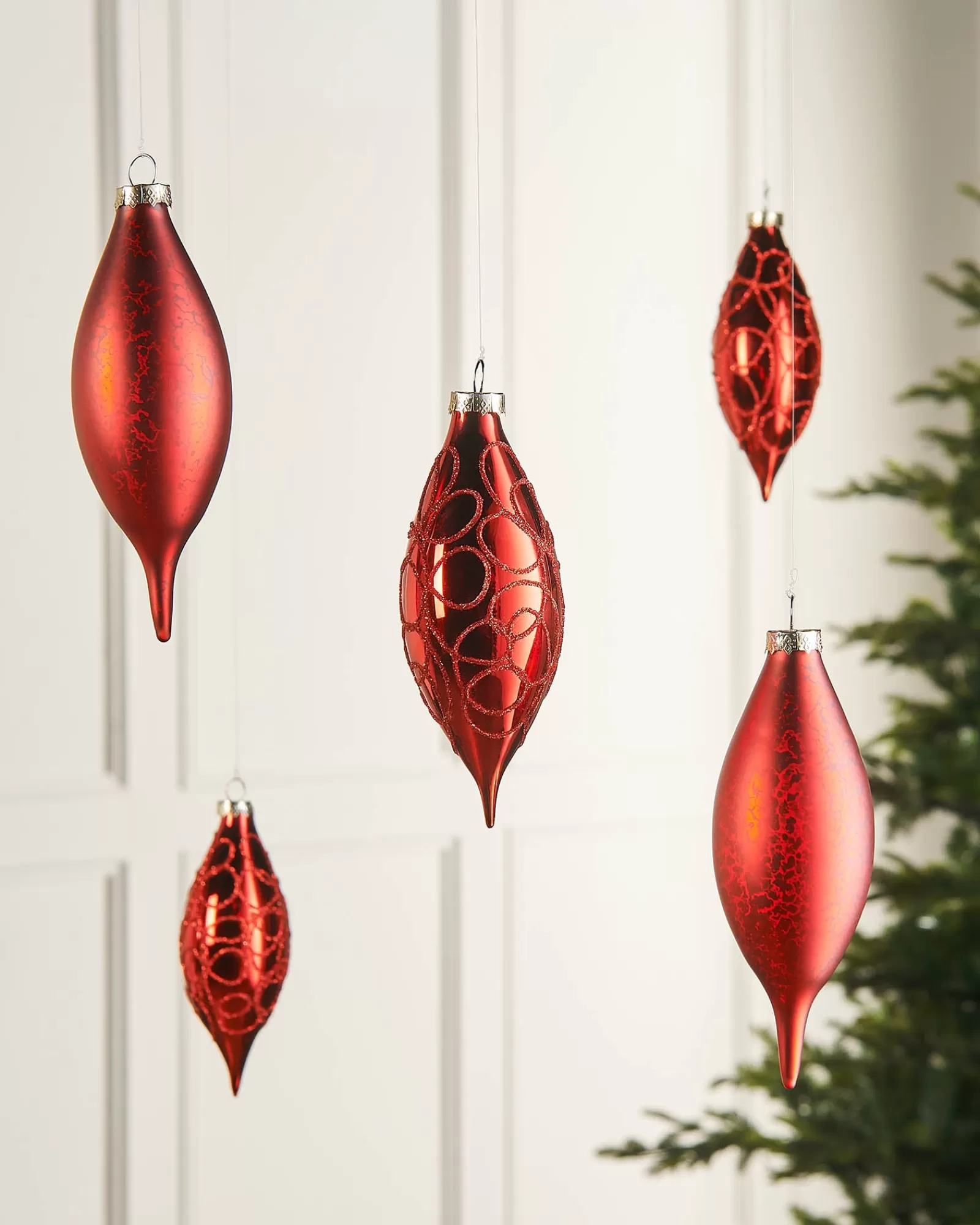 WeRChristmas Glass Baubles^Christmas Red Glass Baubles, 5 Pack, 15 Cm