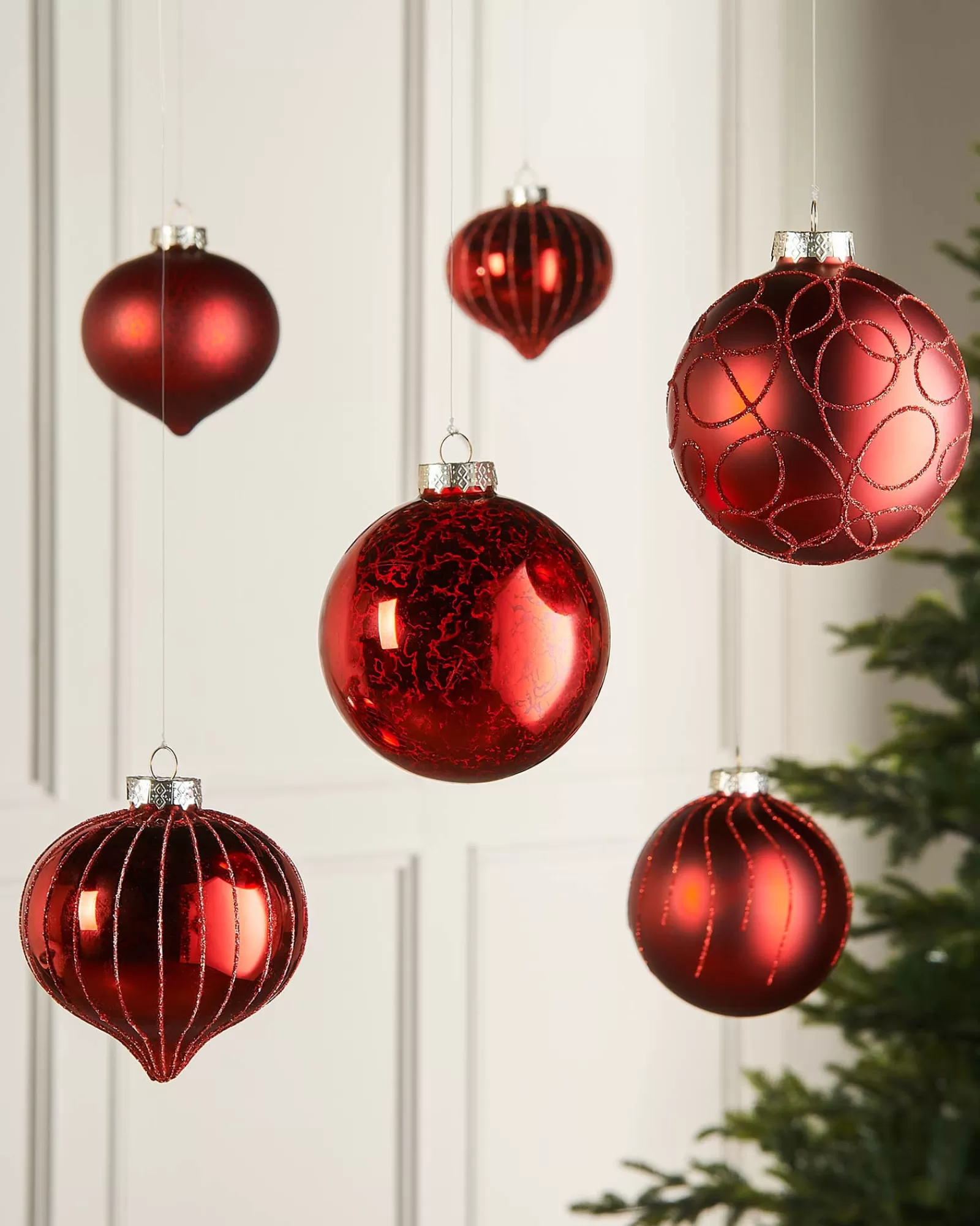 WeRChristmas Glass Baubles^Christmas Red Glass Baubles, 6 Pack, 10 Cm