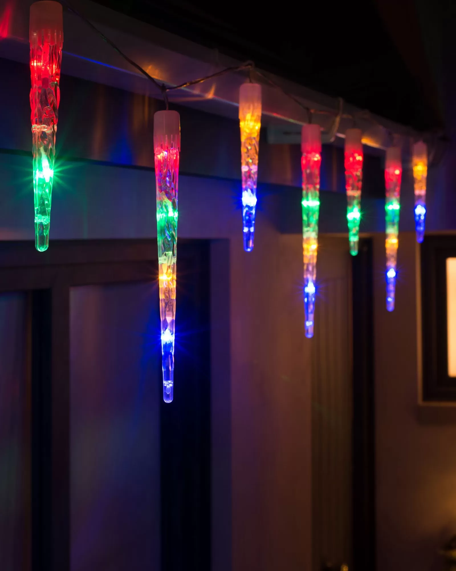 WeRChristmas Connectable Lights^Connectable Icicle LED Light String, Multi-Coloured, 5.2 M