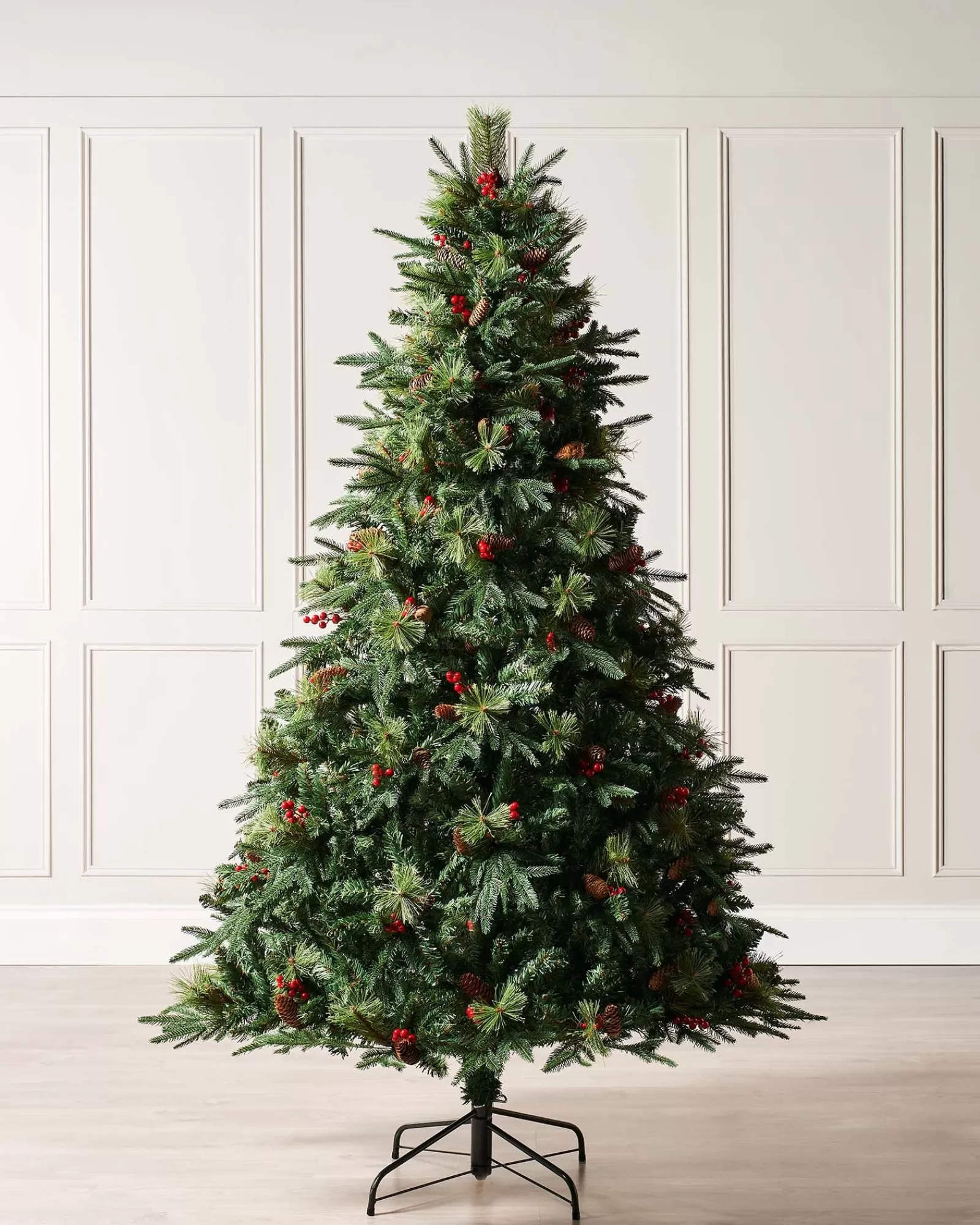 WeRChristmas Premium Christmas Trees | Unlit Christmas Trees^Decorated Mixed Tip Berries & Pinecones Christmas Tree, 7 Ft