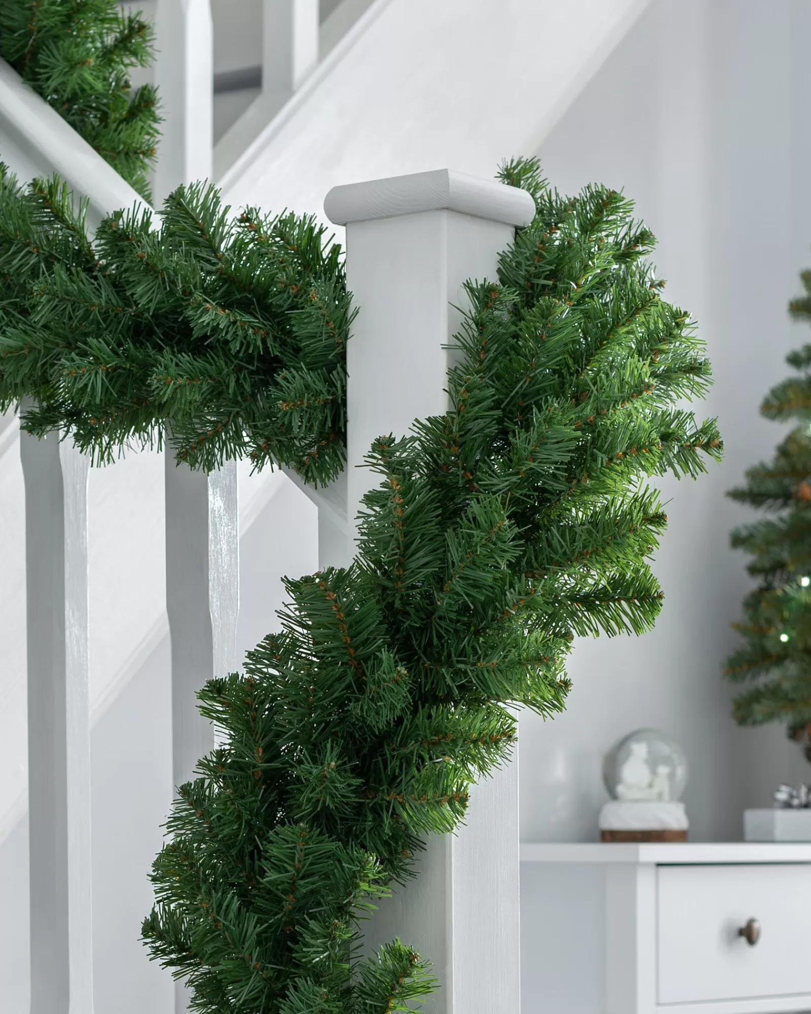 WeRChristmas Plain Garlands^Extra Thick Pine Garland, Green, 9 Ft