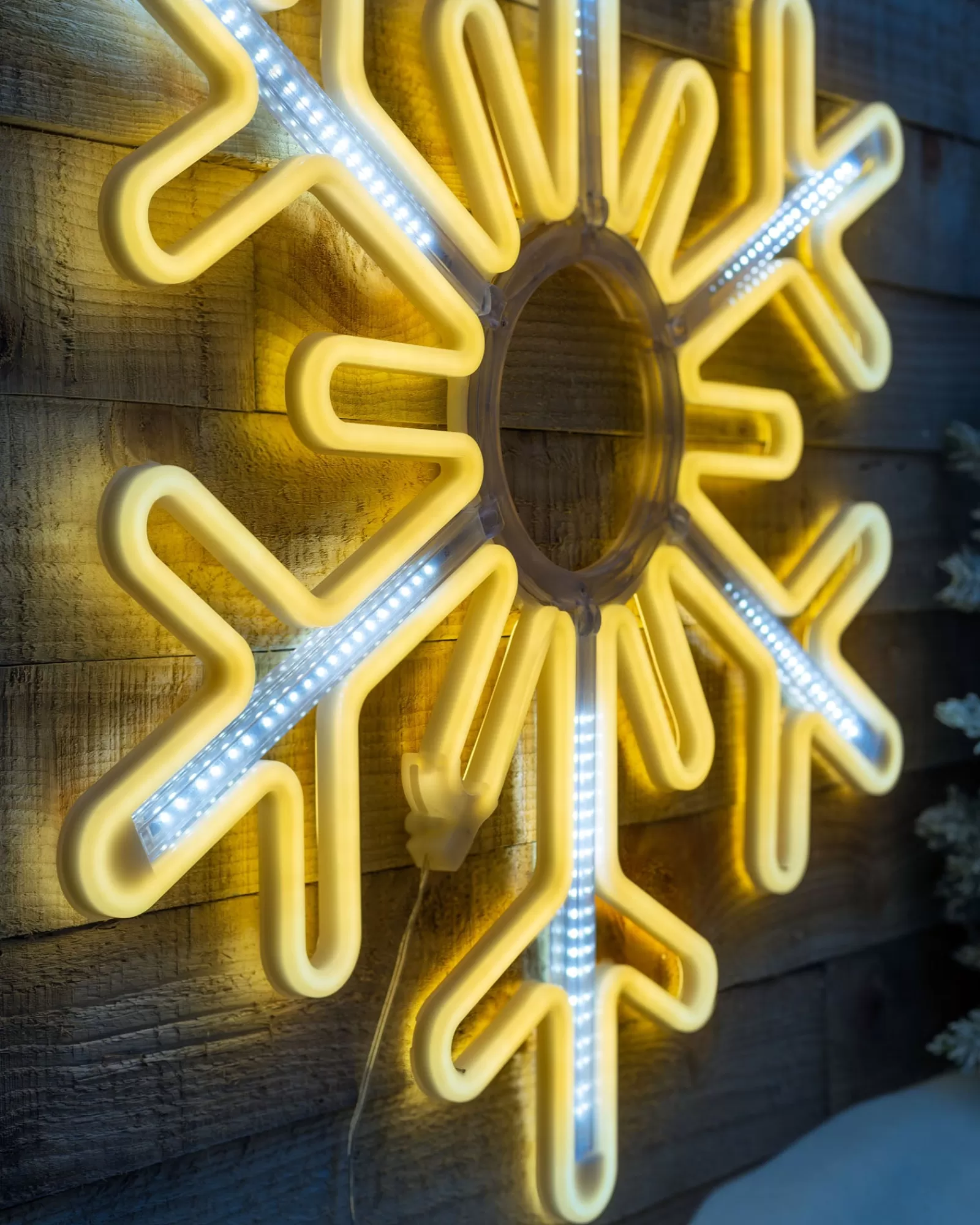 WeRChristmas Festive Star, Snowflake & Sign Lights^Flashing Snowflake Neon Silhouette, 76 Cm