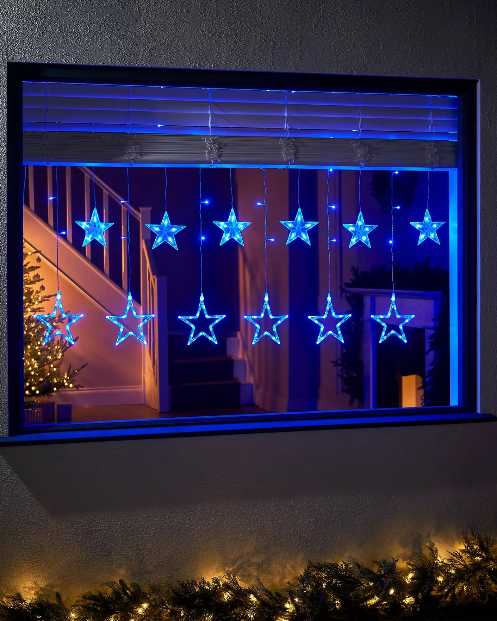 WeRChristmas Window Silhouettes | Curtain & Net Lights^Flashing Star Curtain Net Light, Blue, 2 M