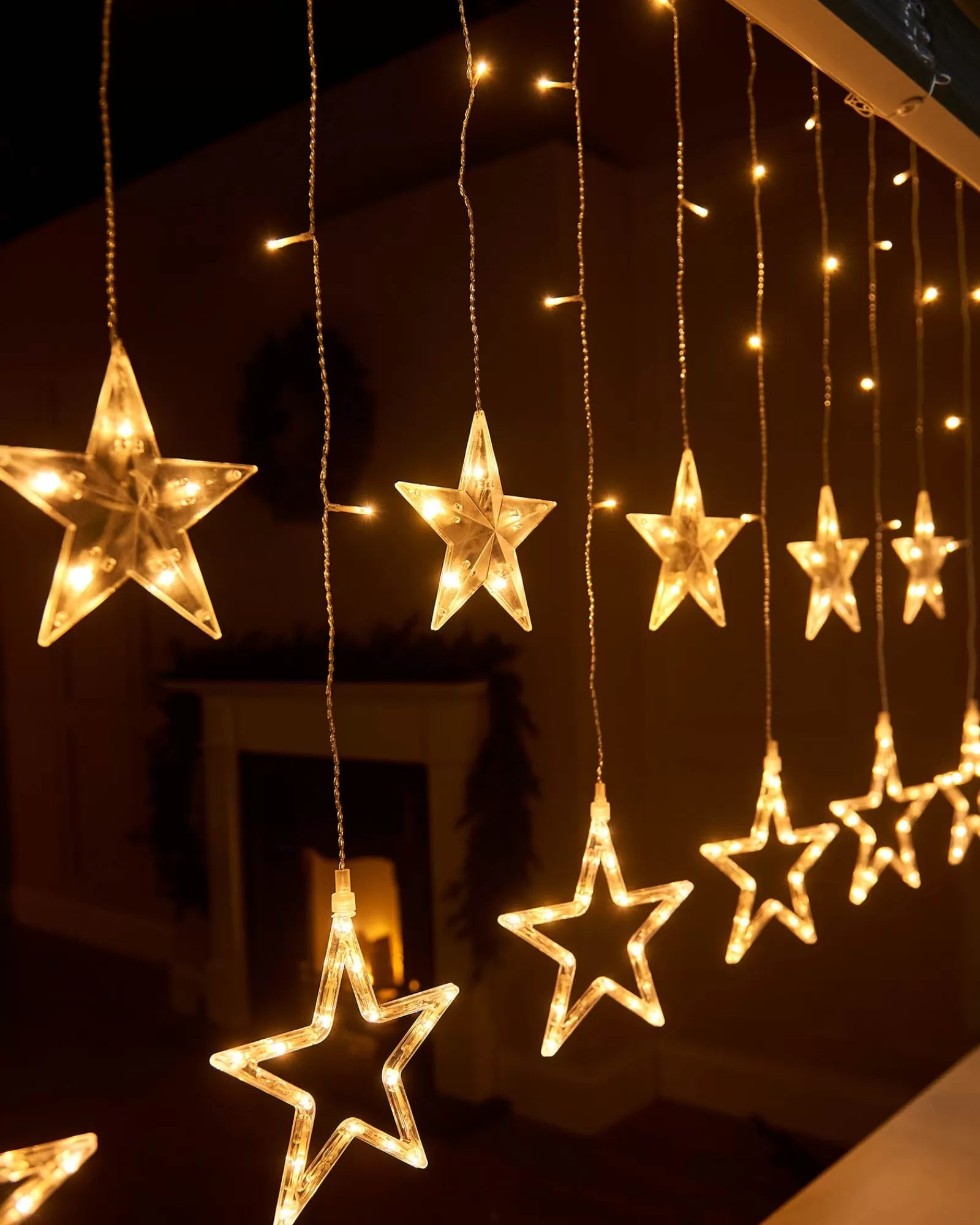 WeRChristmas Window Silhouettes | Curtain & Net Lights^Flashing Star Curtain Net Light, White, 2 M