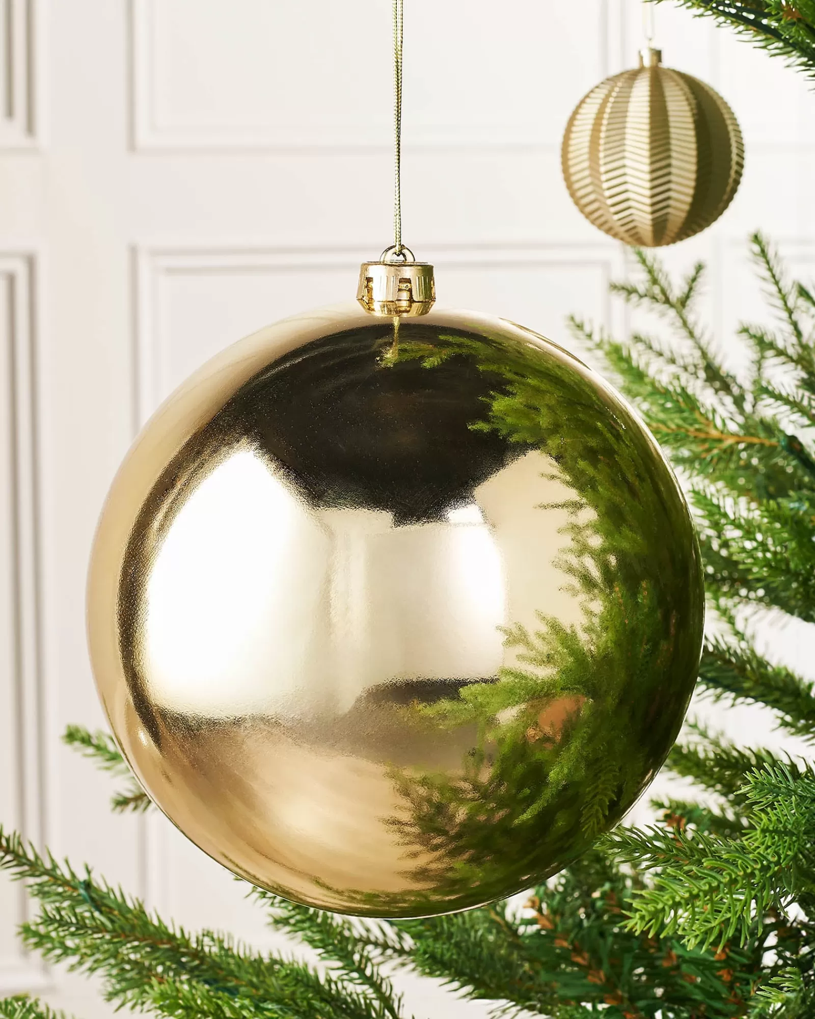 WeRChristmas Oversized Baubles | Shatterproof Baubles^Gold Large Gloss Shatterproof Bauble, 20 Cm