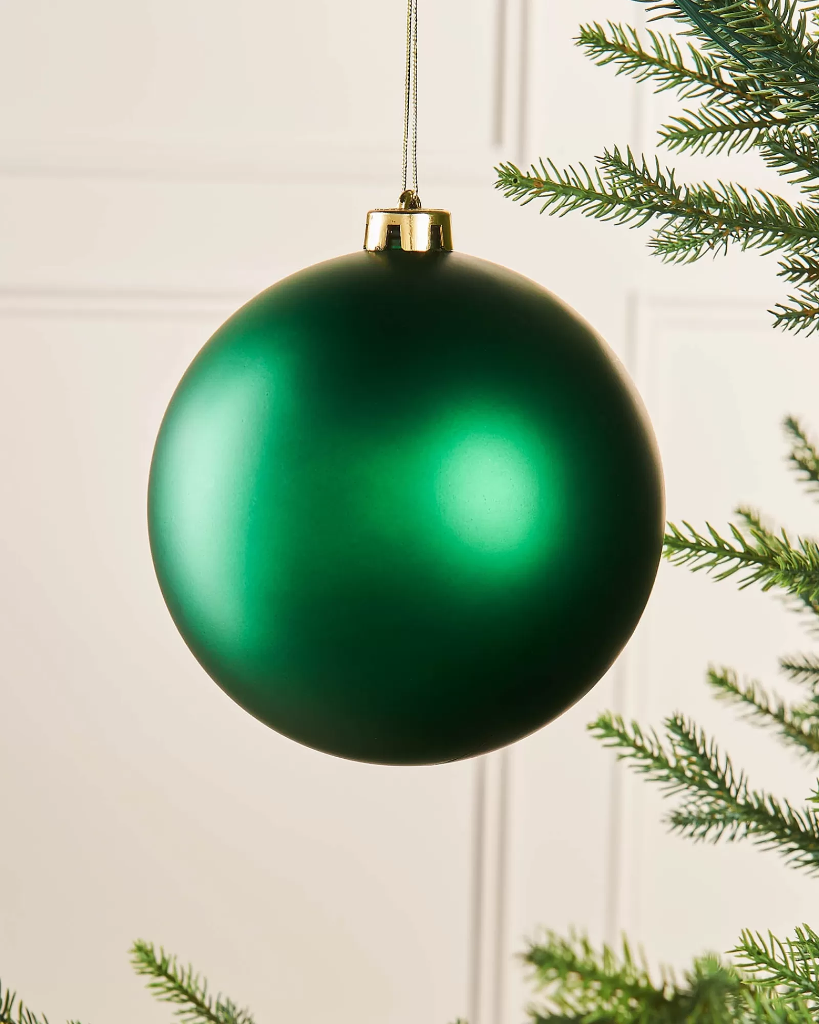 WeRChristmas Oversized Baubles | Shatterproof Baubles^Green Large Matt Shatterproof Bauble, 15 Cm