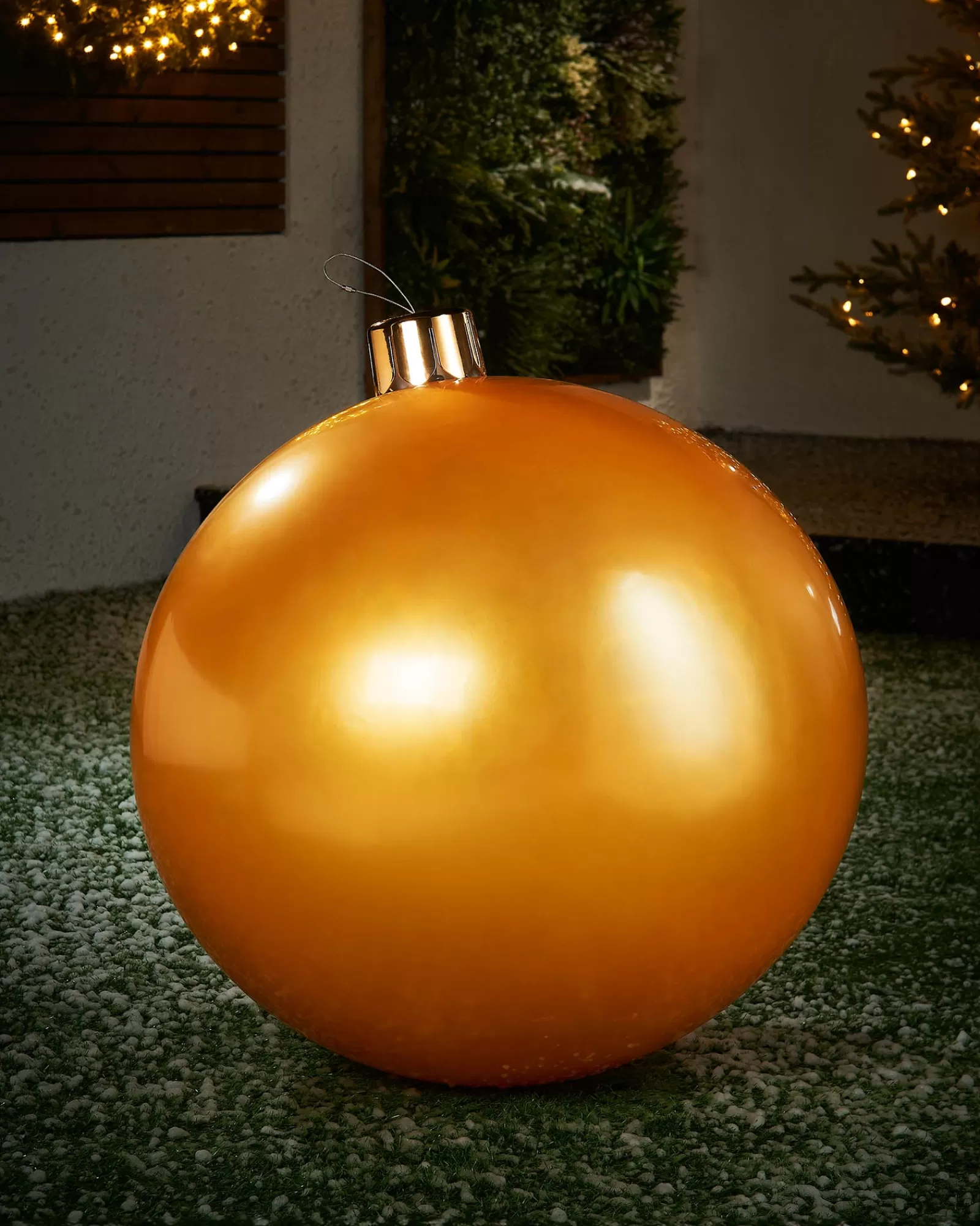 WeRChristmas Inflatables | Outdoor Inflatable Baubles^Inflatable Christmas Bauble, Gold, 66 Cm