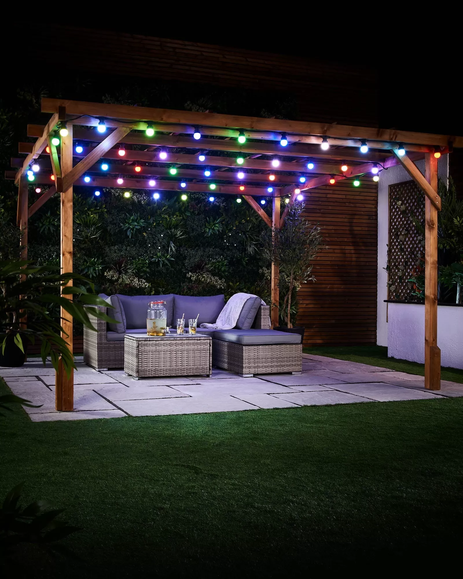 WeRChristmas Link Festoon | Festoon Lights^LINK FESTOON E27 Colour Changing LED Festoon Bulb