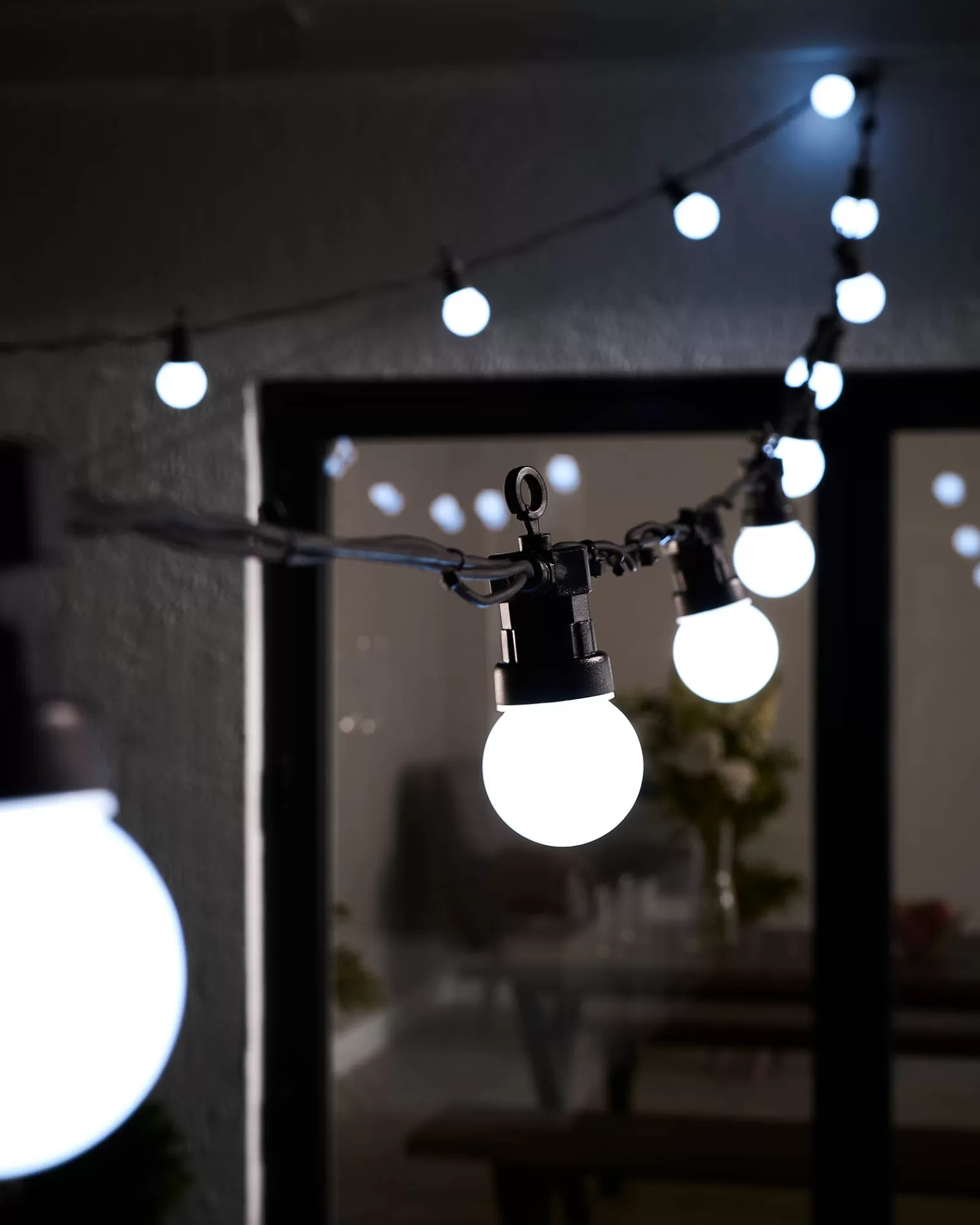 WeRChristmas Link Pro | Festoon Lights^LINK PRO LED Festoon Lights, Black Cable, White