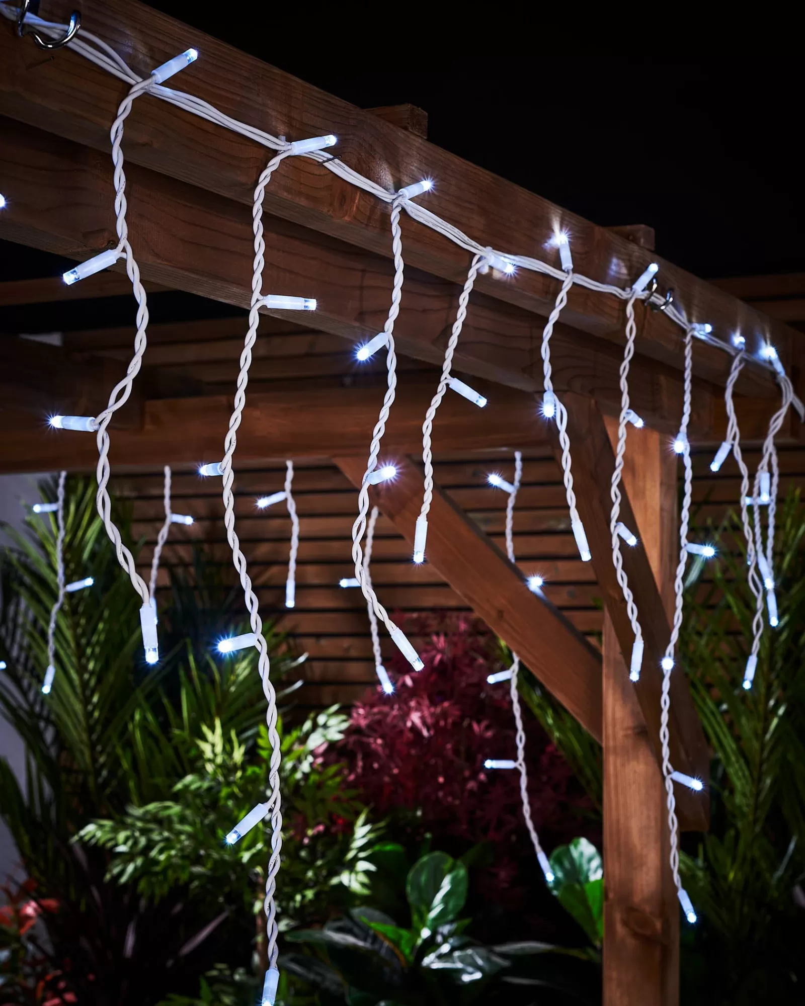 WeRChristmas Link Pro | Icicle Lights^LINK PRO LED Icicle Lights, White