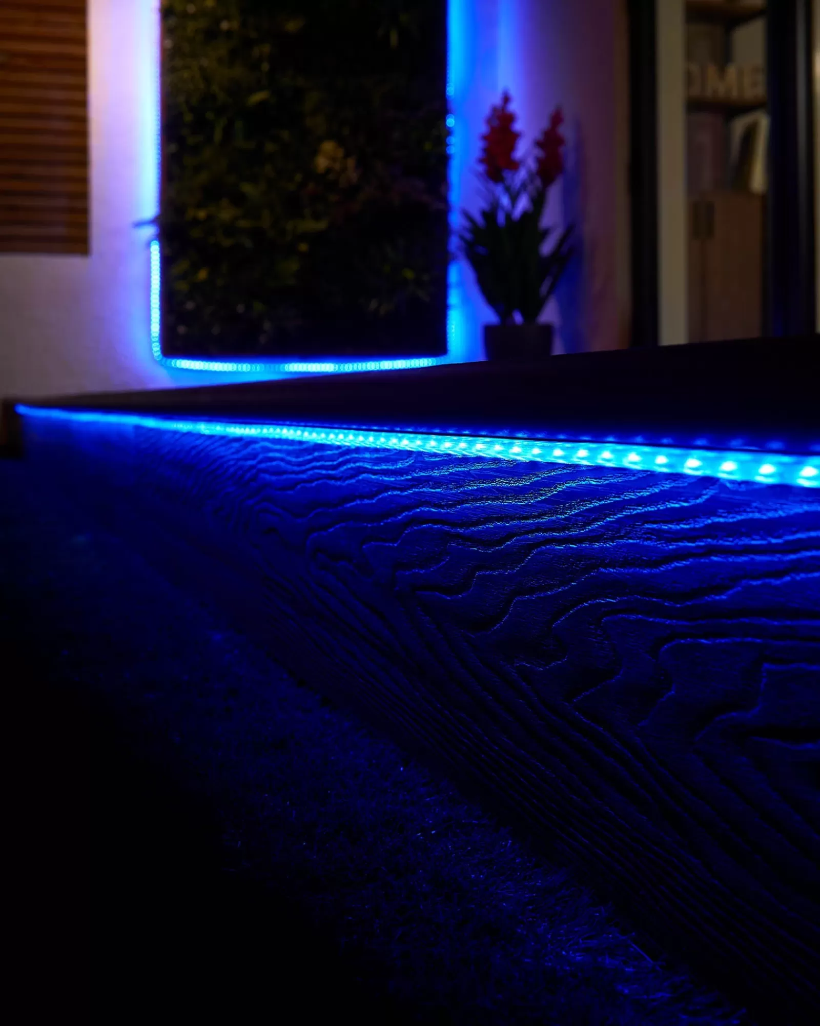 WeRChristmas Link Pro | Connectable Lights^LINK PRO Strip Light, Made To Measure, Blue