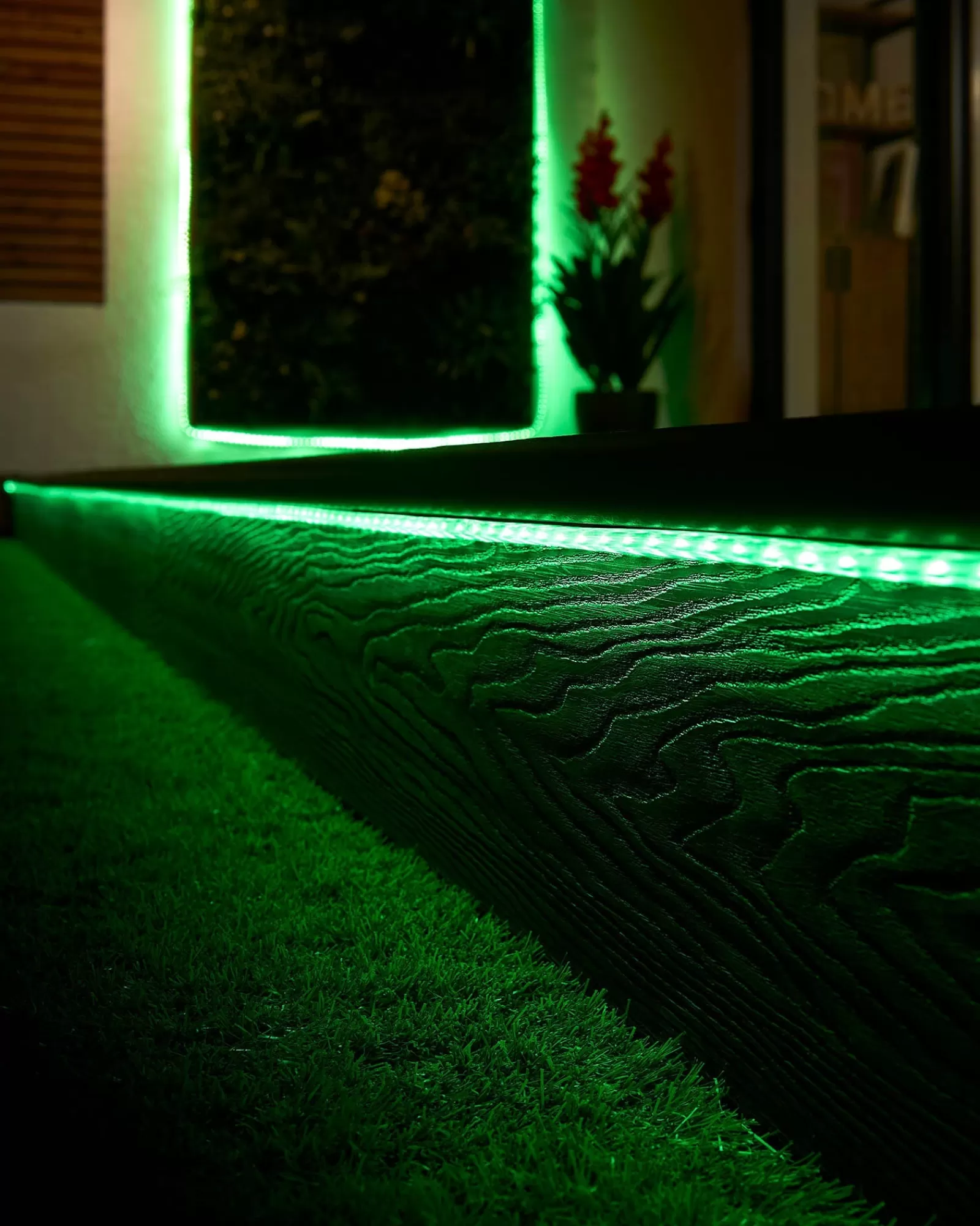 WeRChristmas Link Pro | Connectable Lights^LINK PRO Strip Light, Made To Measure, Green