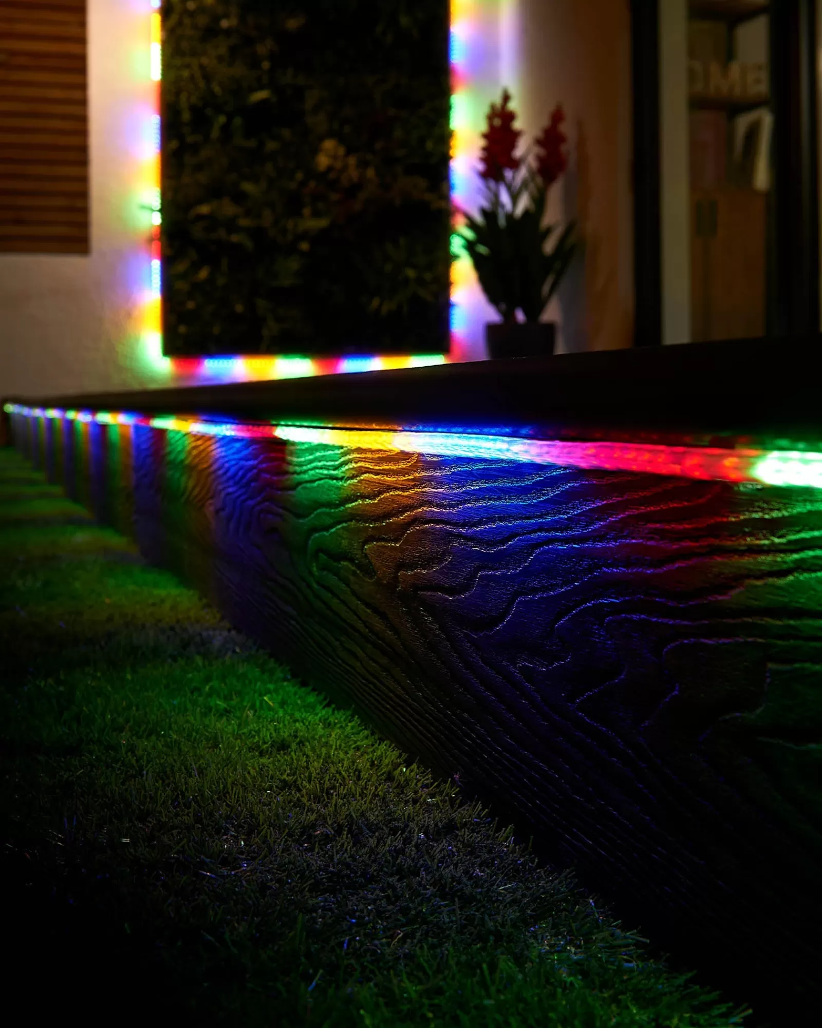 WeRChristmas Link Pro | Connectable Lights^LINK PRO Strip Light, Made To Measure, Multi Colour