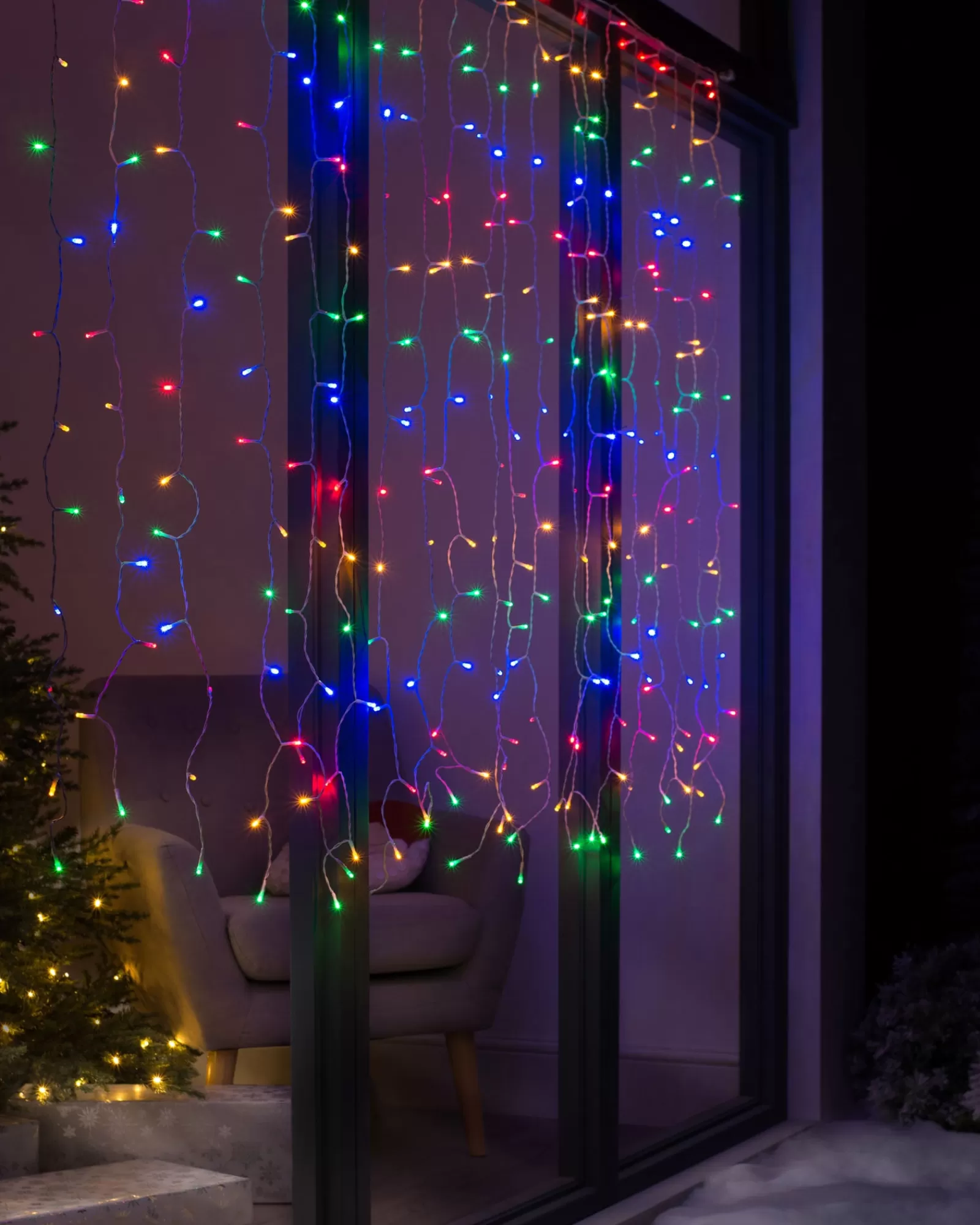 WeRChristmas Connectable Lights^Multi-Function 300 LED Connectable Curtain Light String, Multi-Coloured