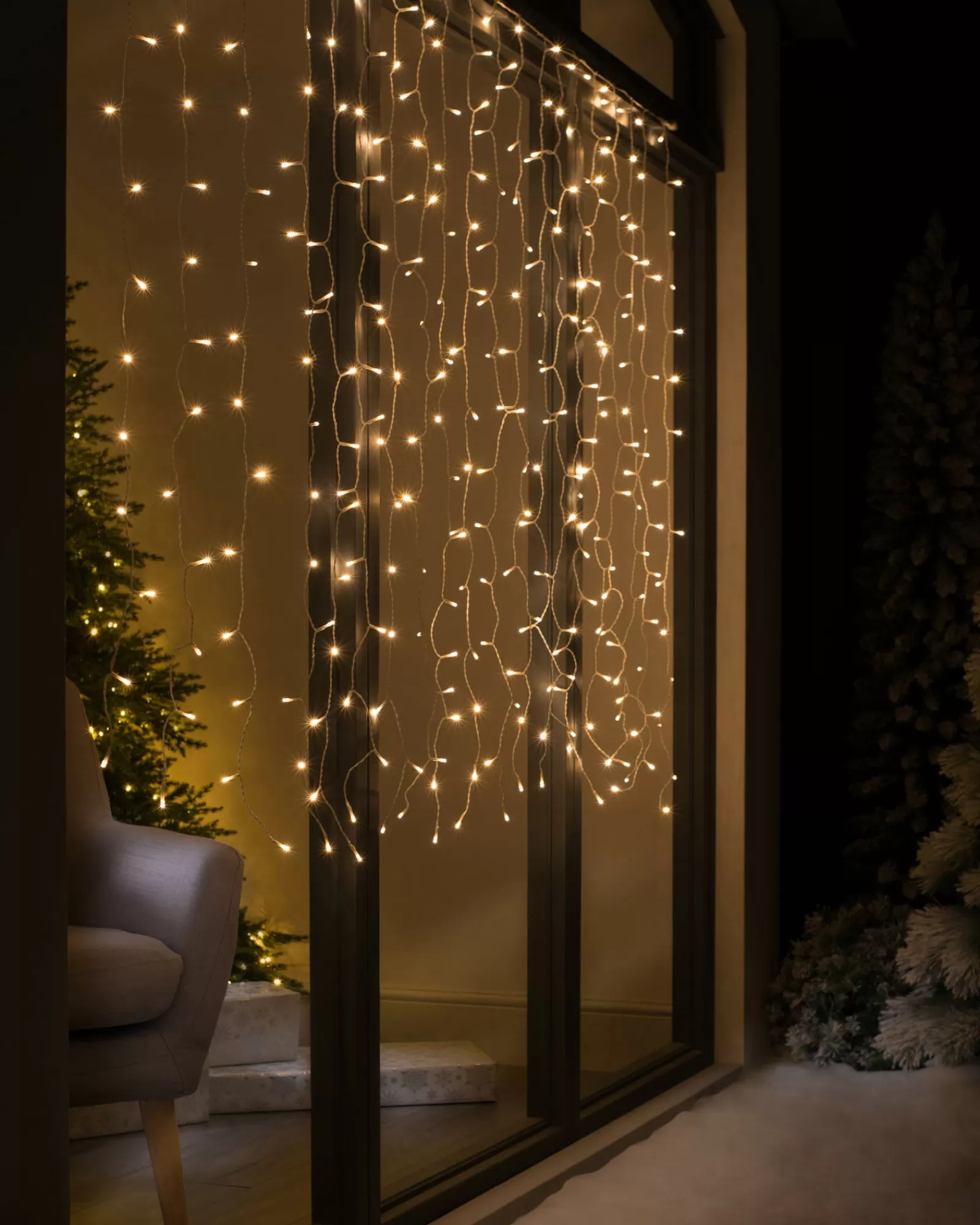 WeRChristmas Connectable Lights^Multi-Function 300 LED Connectable Curtain Light String, Warm White