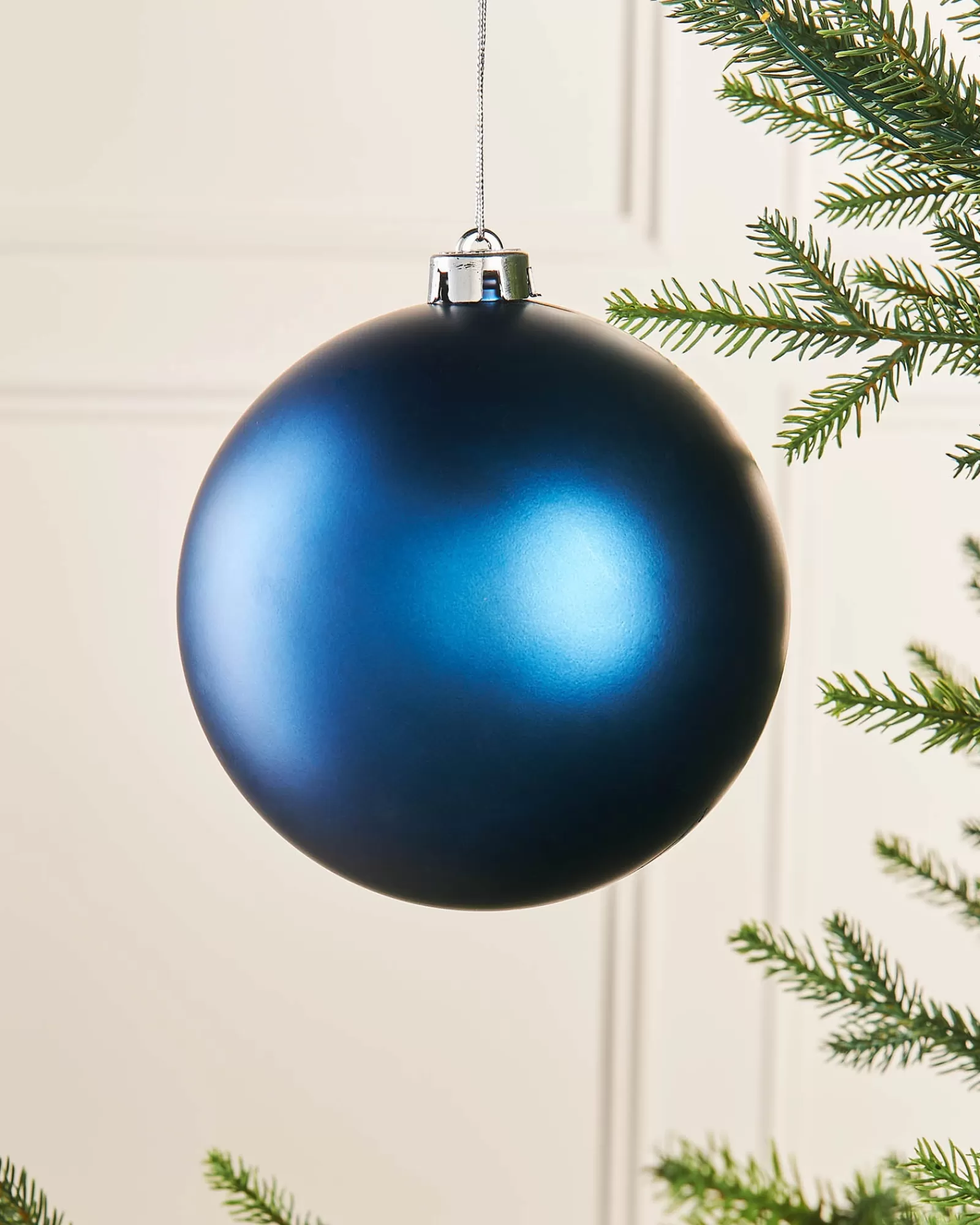 WeRChristmas Shatterproof Baubles | Oversized Baubles^Navy Blue Large Matt Shatterproof Bauble, 15 Cm