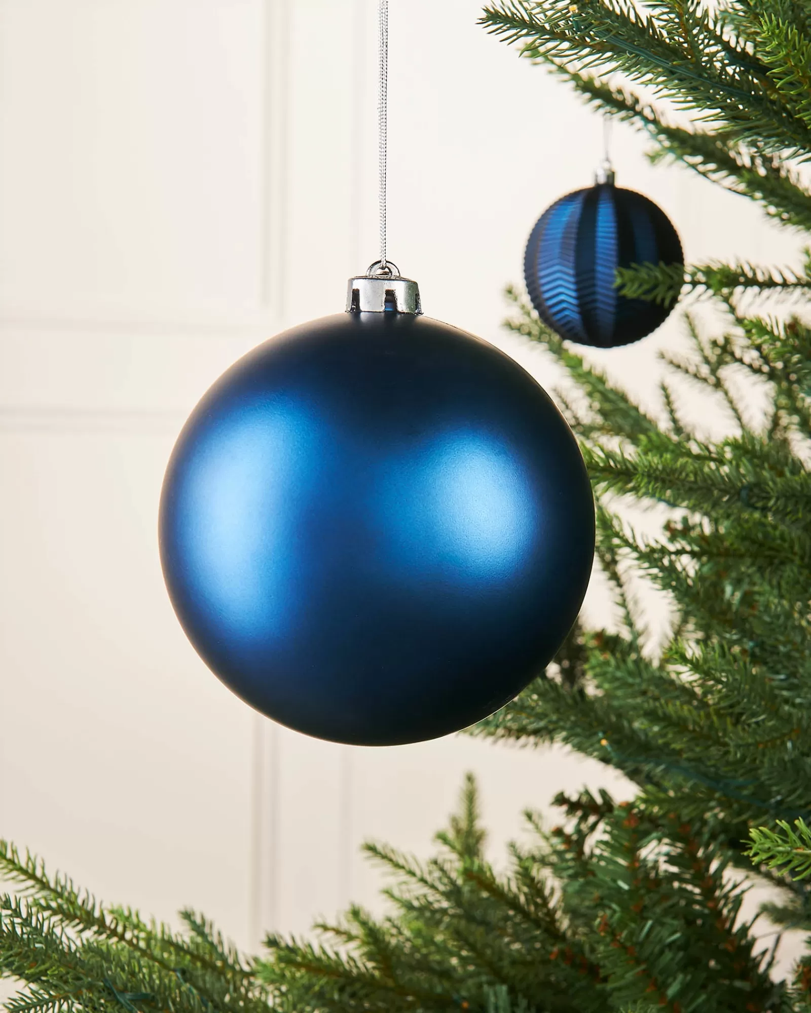 WeRChristmas Shatterproof Baubles | Oversized Baubles^Navy Blue Large Matt Shatterproof Bauble, 15 Cm