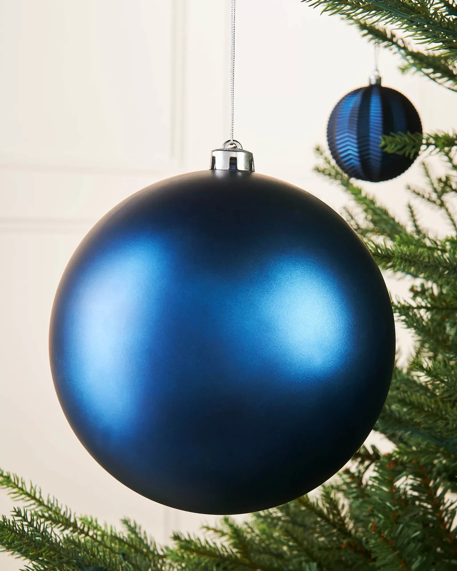 WeRChristmas Oversized Baubles | Shatterproof Baubles^Navy Blue Large Matt Shatterproof Bauble, 20 Cm