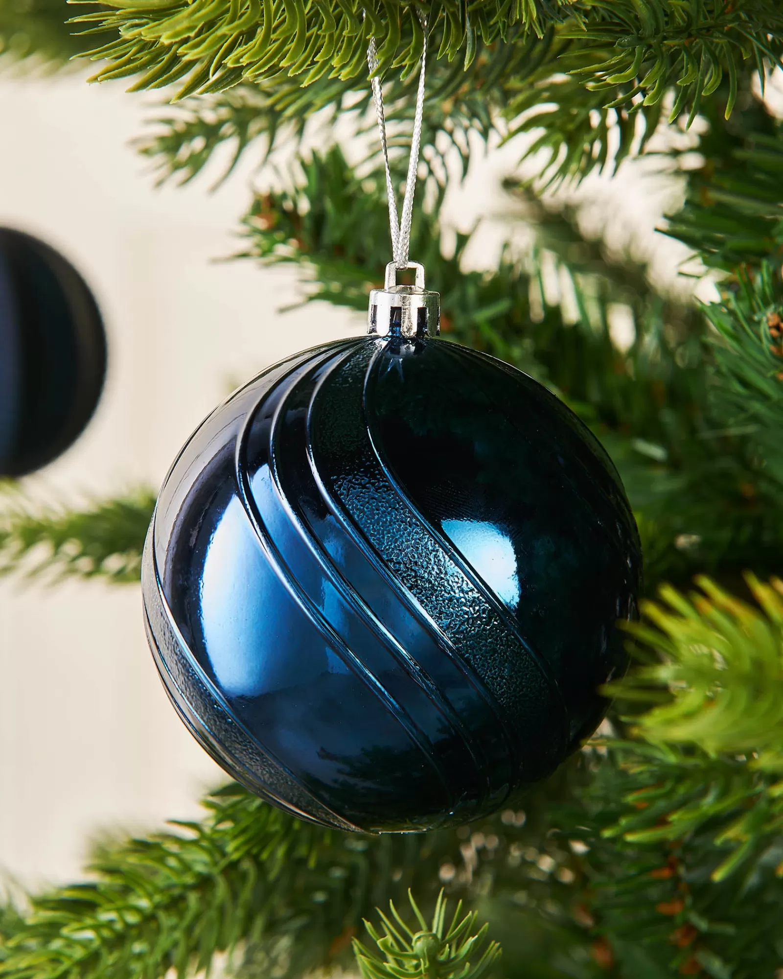 WeRChristmas Shatterproof Baubles^Navy Blue Shatterproof Baubles, 16 Pack, 8 Cm