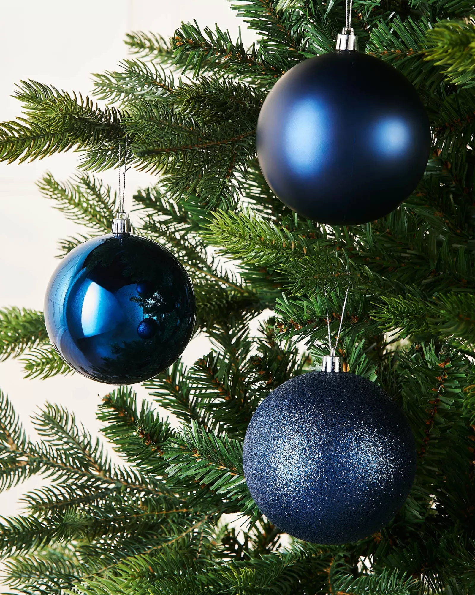 WeRChristmas Oversized Baubles | Shatterproof Baubles^Navy Blue Shatterproof Baubles, 9 Pack, 10 Cm