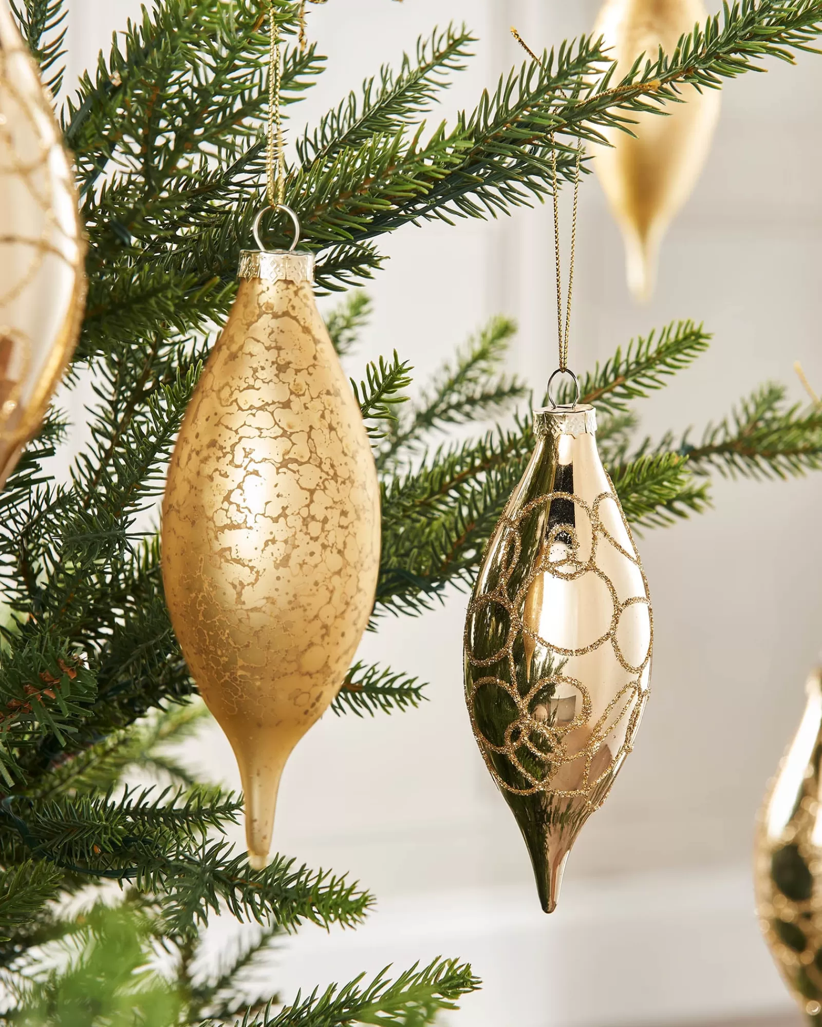 WeRChristmas Glass Baubles^Pale Gold Glass Baubles, 5 Pack, 15 Cm