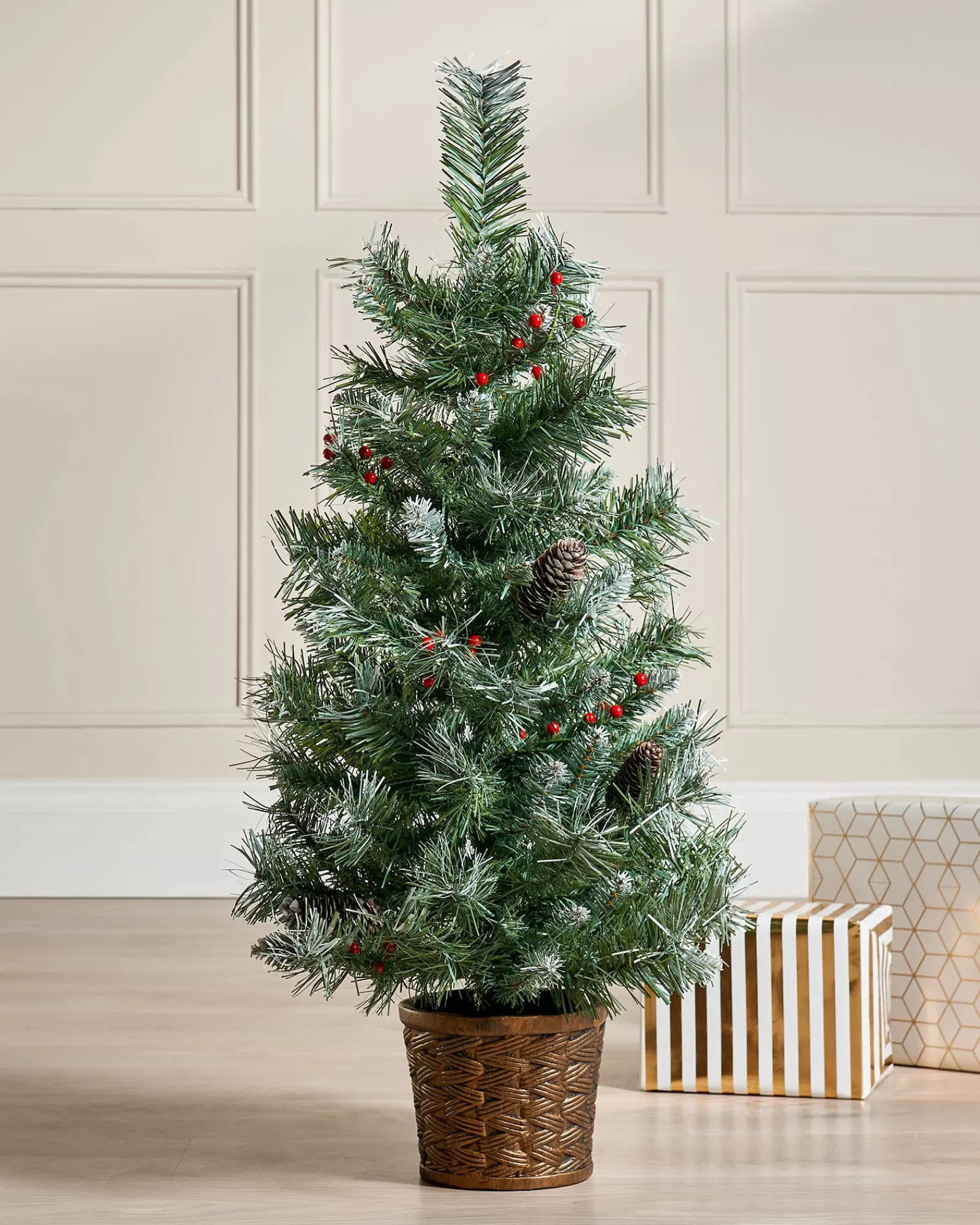 WeRChristmas Budget Christmas Trees | Potted Christmas Trees^Potted Scandinavian Blue Spruce Christmas Tree, 3 Ft