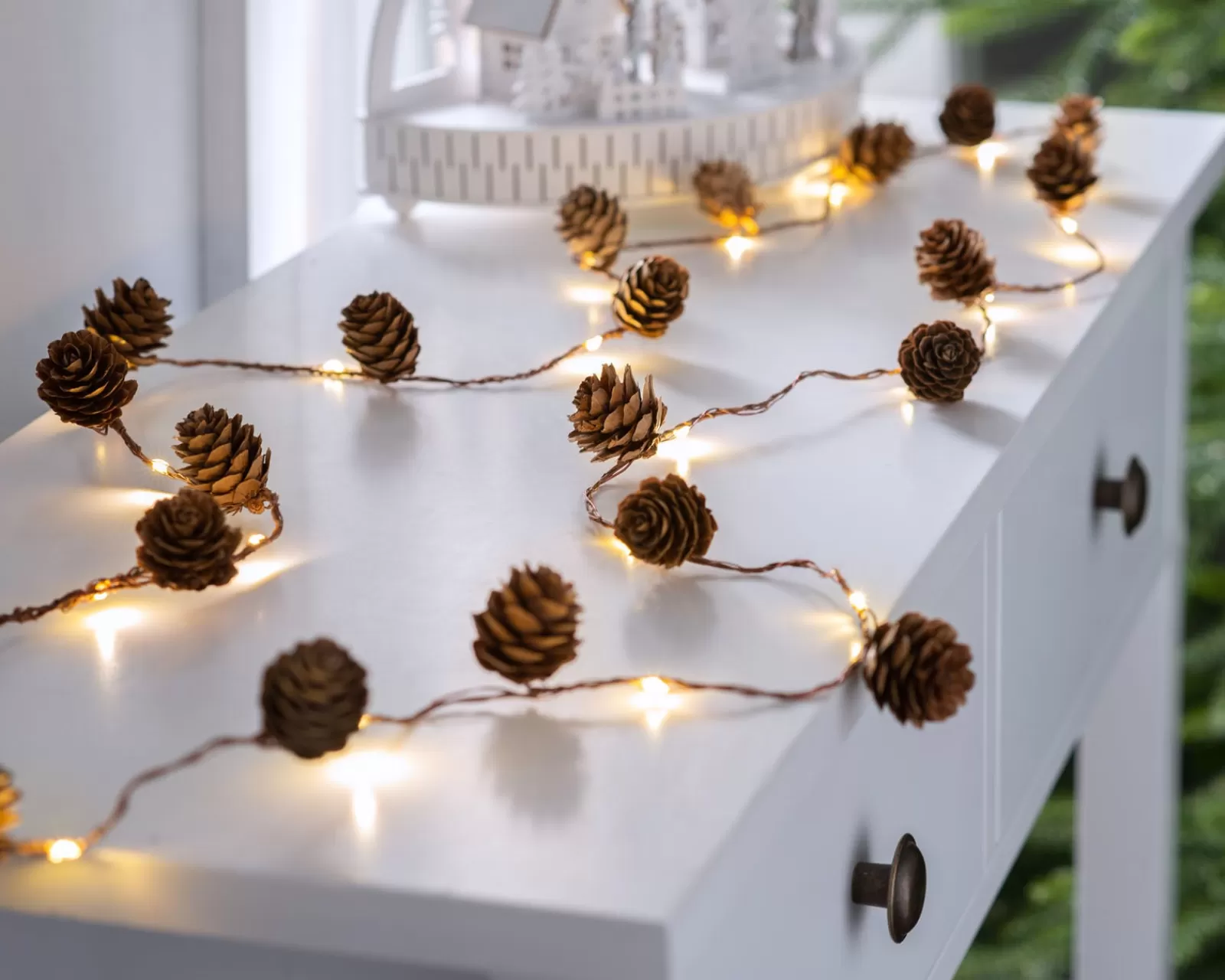 WeRChristmas Fairy Lights | Decorated Garlands^Pre-Lit 20 LED Pinecone Light String Garland, 6 Ft