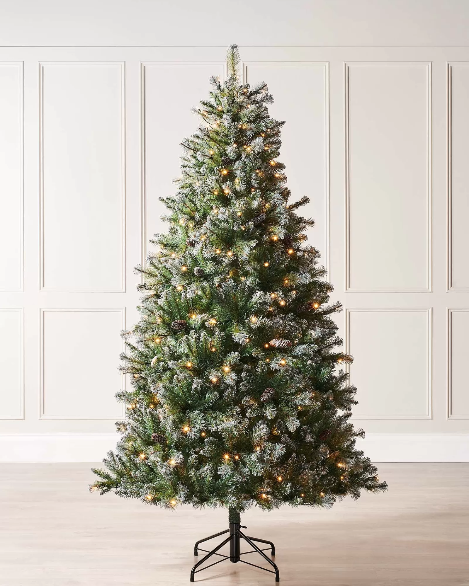 WeRChristmas Snow Flocked Christmas Trees | Pre Lit Christmas Trees^Pre-lit Blue Brockton Spruce Christmas Tree, 5 Ft