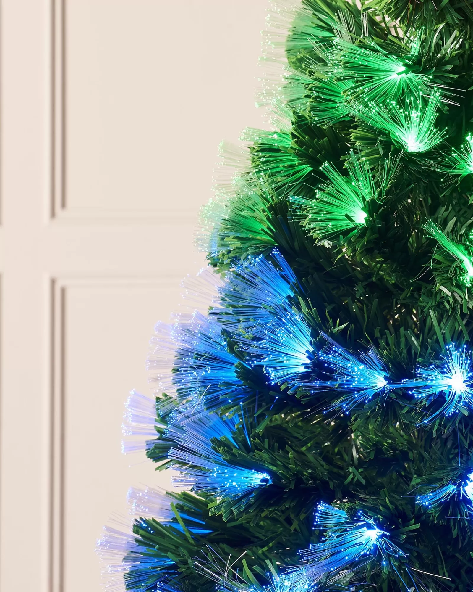 WeRChristmas Budget Christmas Trees | Fibre Optic Christmas Trees^Pre-Lit Colour Changing Fibre Optic Christmas Tree, 5 Ft