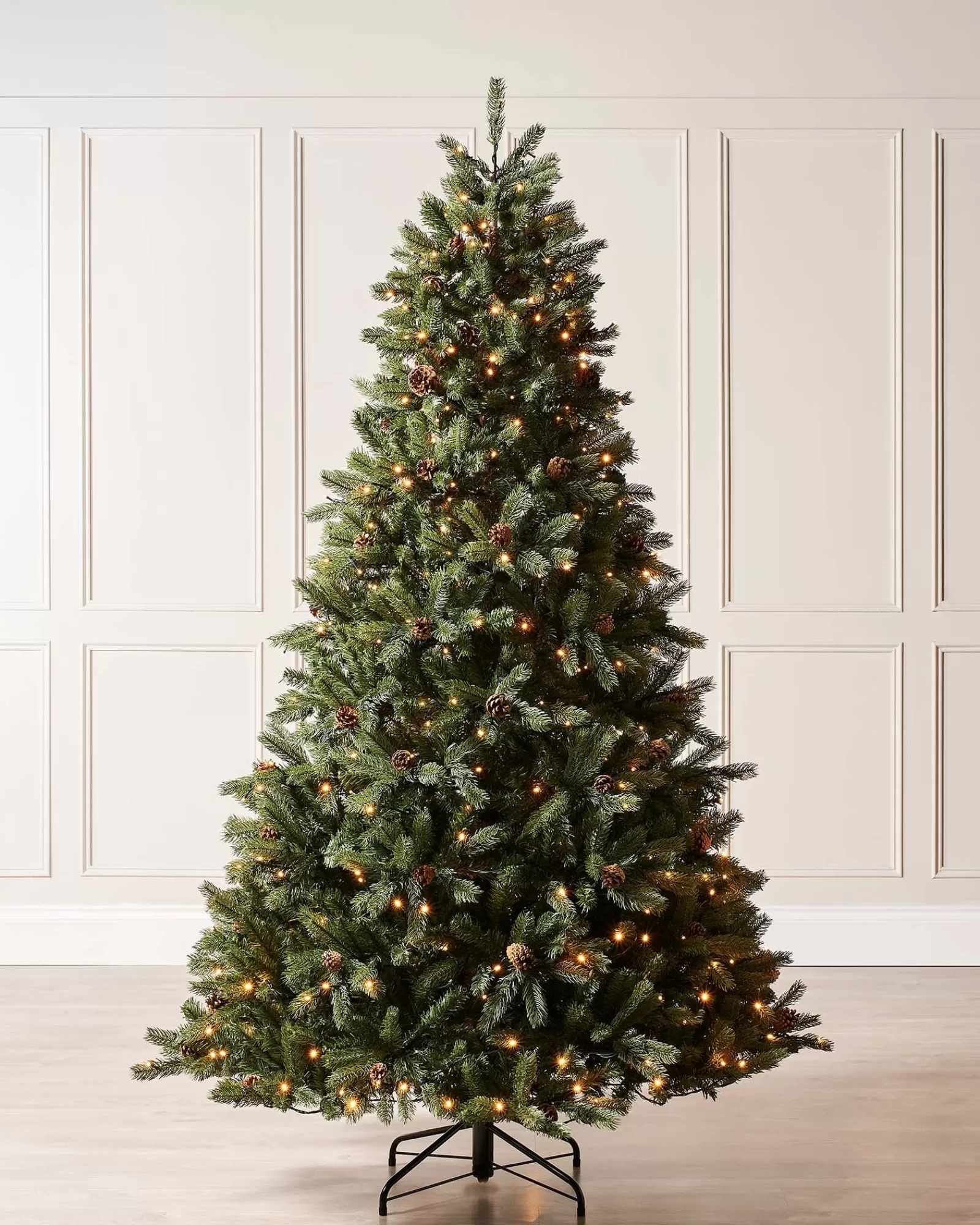 WeRChristmas Premium Christmas Trees | Pre Lit Christmas Trees^Pre-Lit Craford Pine Christmas Tree, 10 Ft