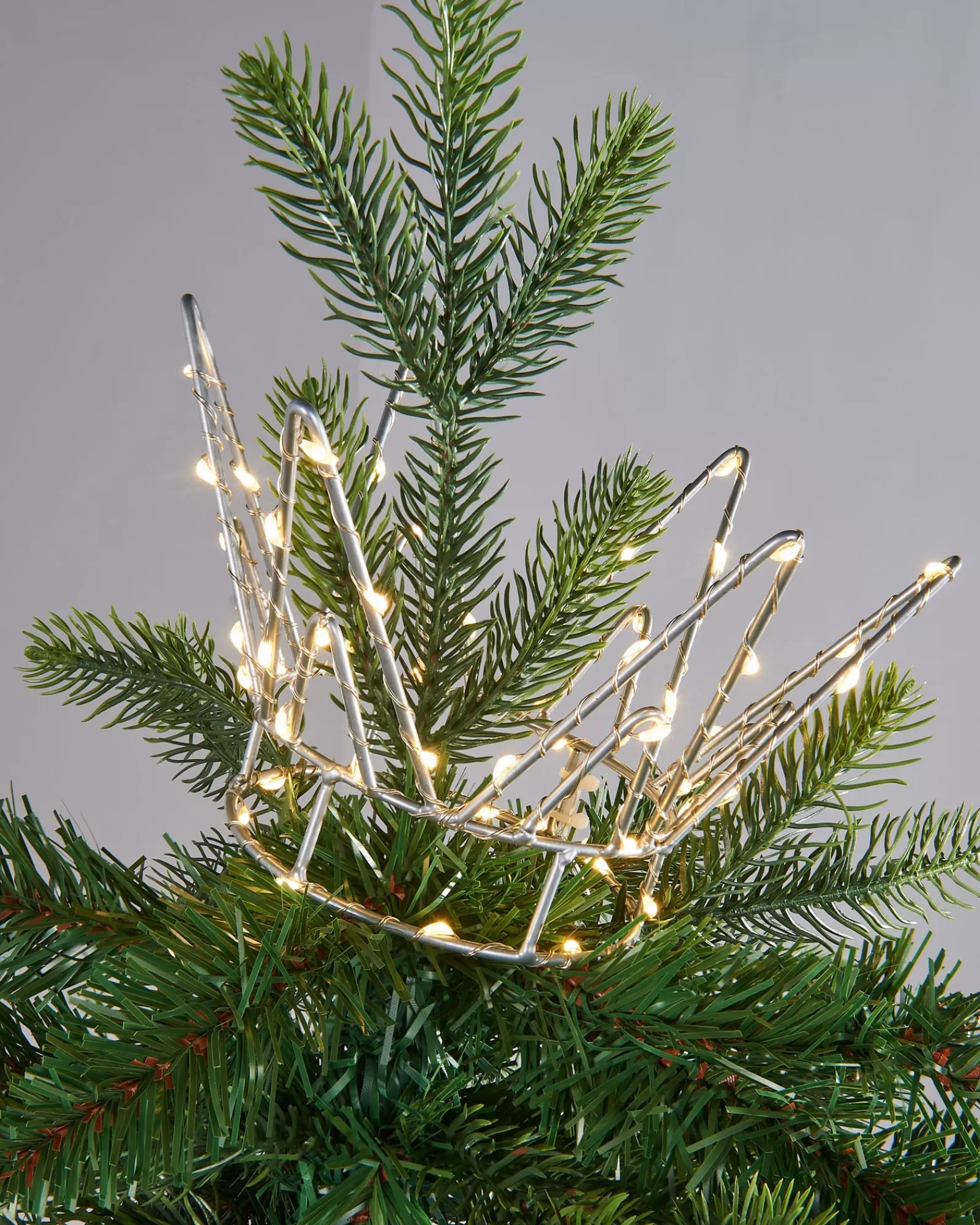 WeRChristmas Tree Toppers^Pre-Lit Crown Christmas Tree Topper, 18 Cm