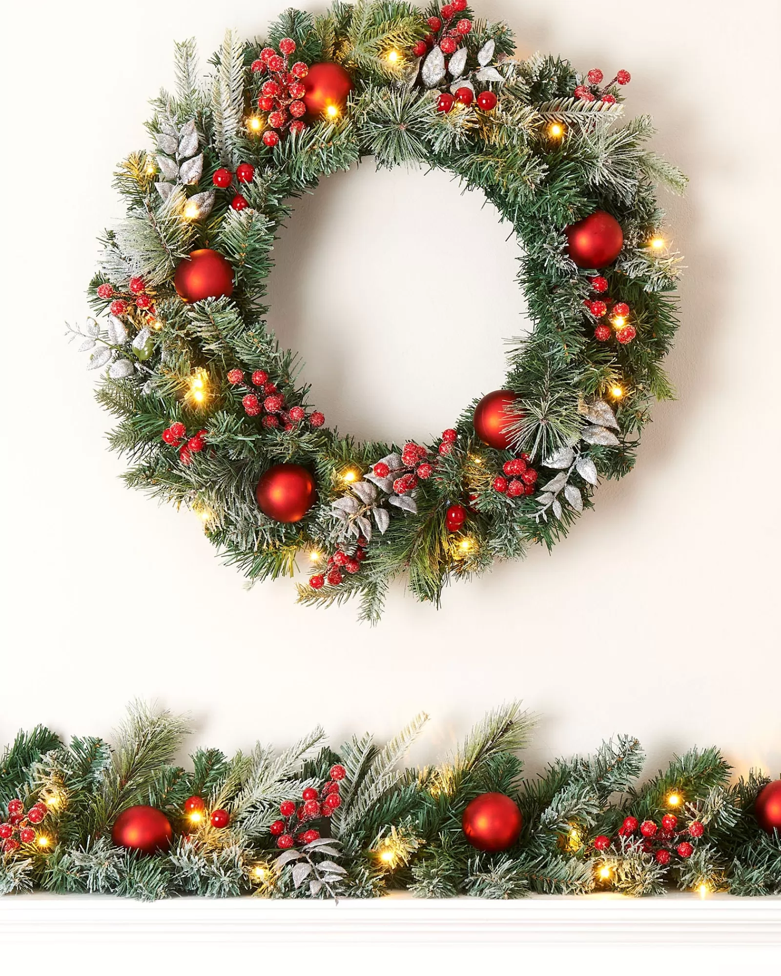 WeRChristmas Pre Lit Wreaths | Decorated Wreaths^Pre-Lit Decorated Frosted Wreath, 60 Cm