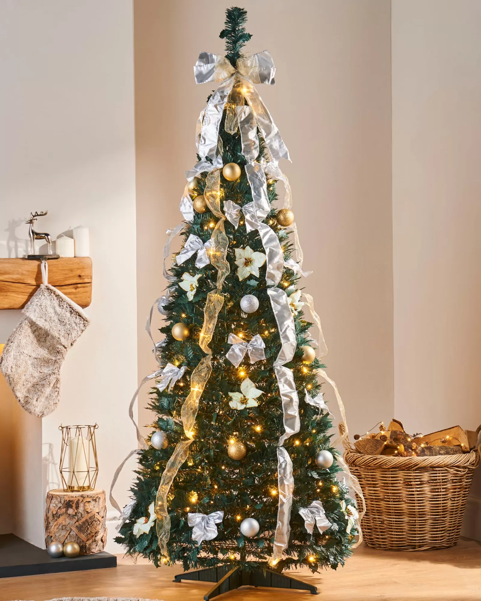 WeRChristmas Budget Christmas Trees | Pre Lit Christmas Trees^Pre-Lit Decorated Holly Pop-Up Christmas Tree, Champagne & Silver, 6 Ft