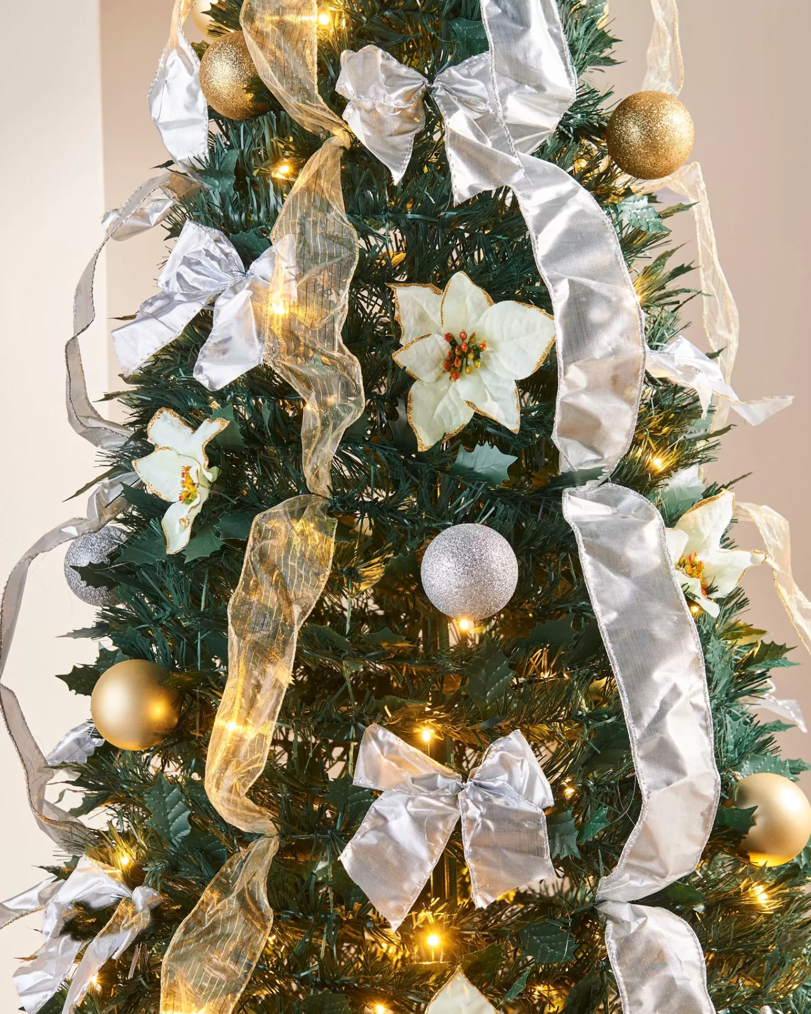 WeRChristmas Budget Christmas Trees | Pre Lit Christmas Trees^Pre-Lit Decorated Holly Pop-Up Christmas Tree, Champagne & Silver, 6 Ft